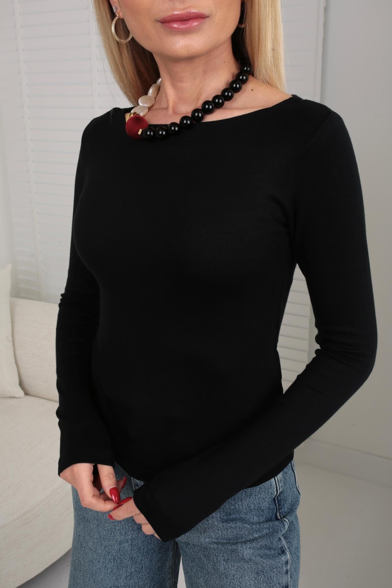 Kayık Yaka Siyah İnce Bluz BLUZ