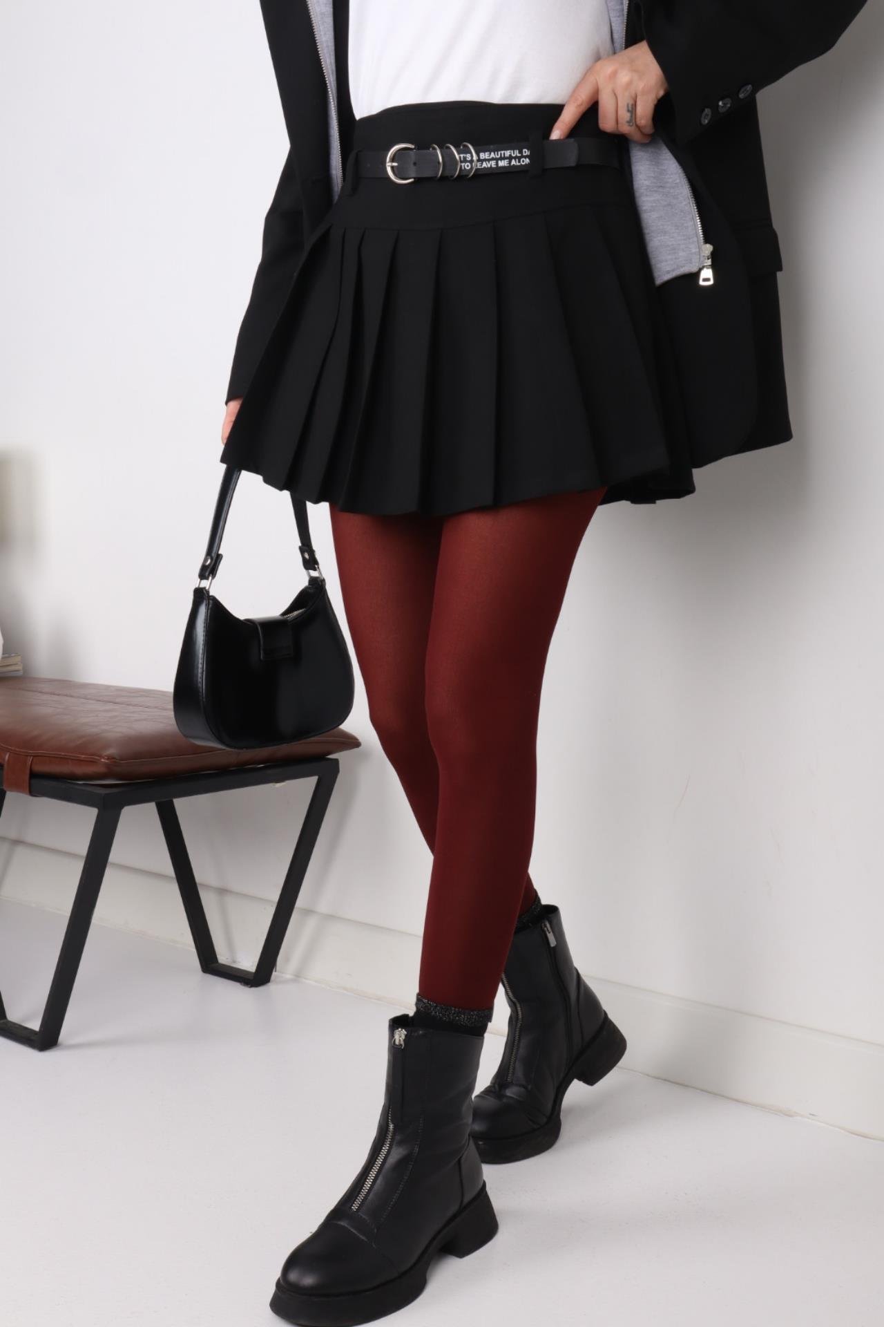 Kemer Detaylı Siyah Pileli Mini Etek ETEK