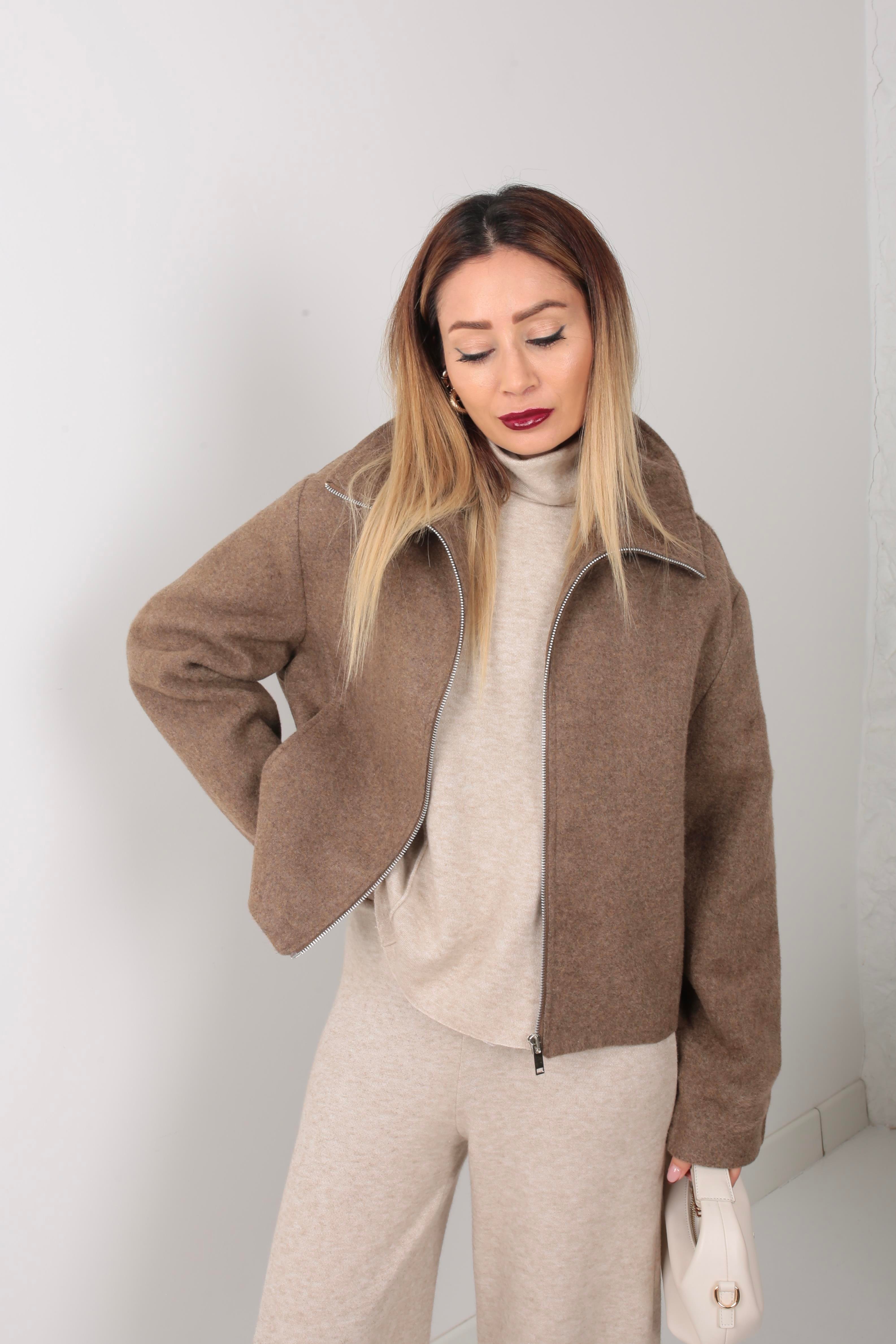 Kolsuz Taş Rengi Kaşkorse Takım TAKIM