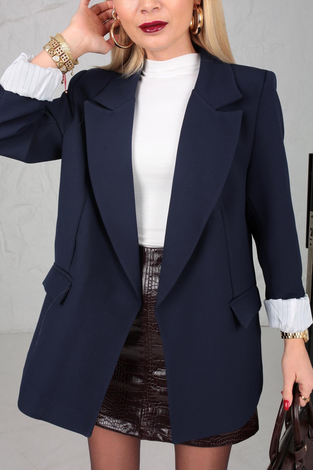 Kolu Katlı Düğmesiz Lacivert Blazer Ceket CEKET