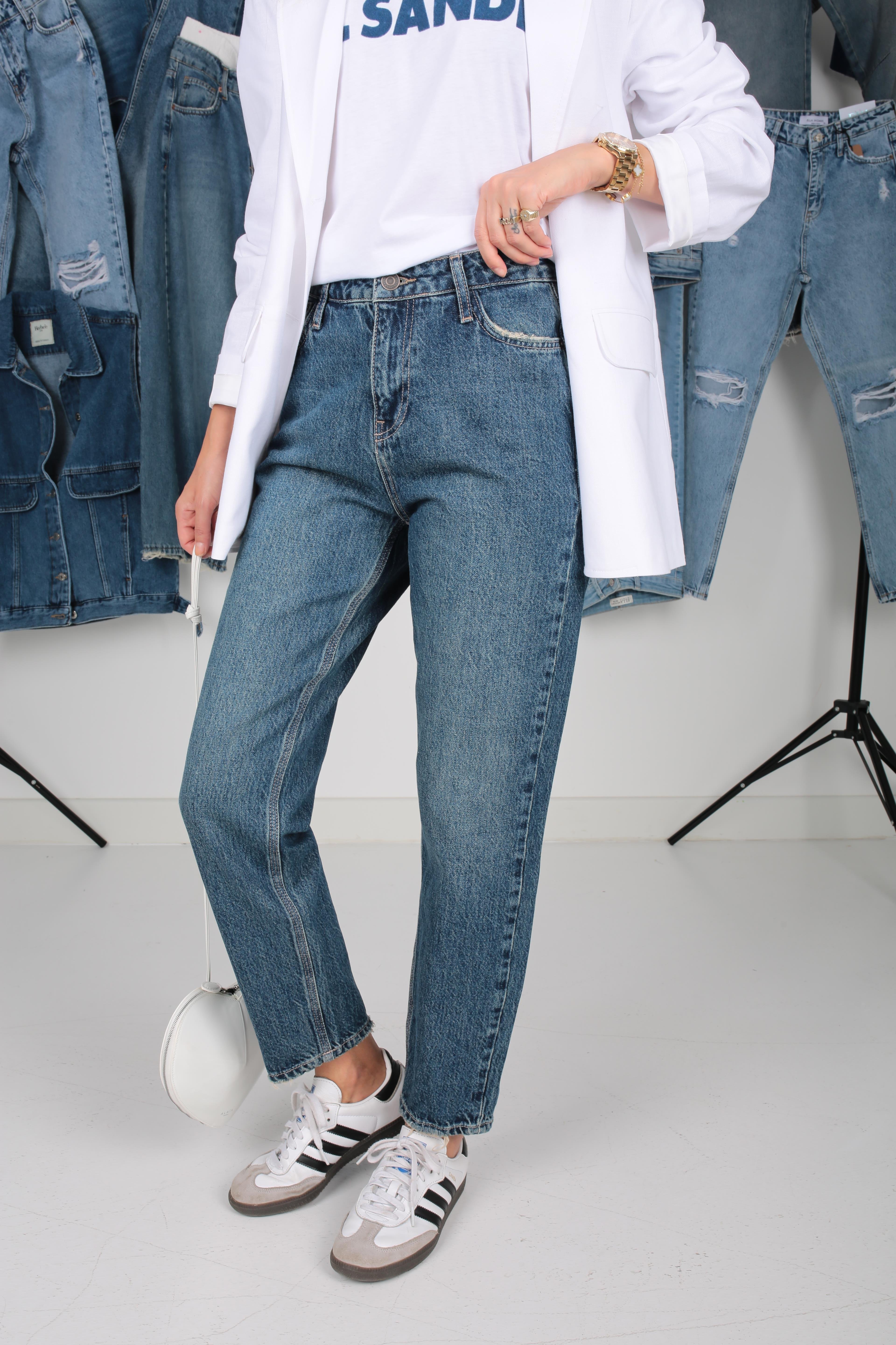 Koyu Mavi Taşlamalı MomJean(1895-2) JEAN