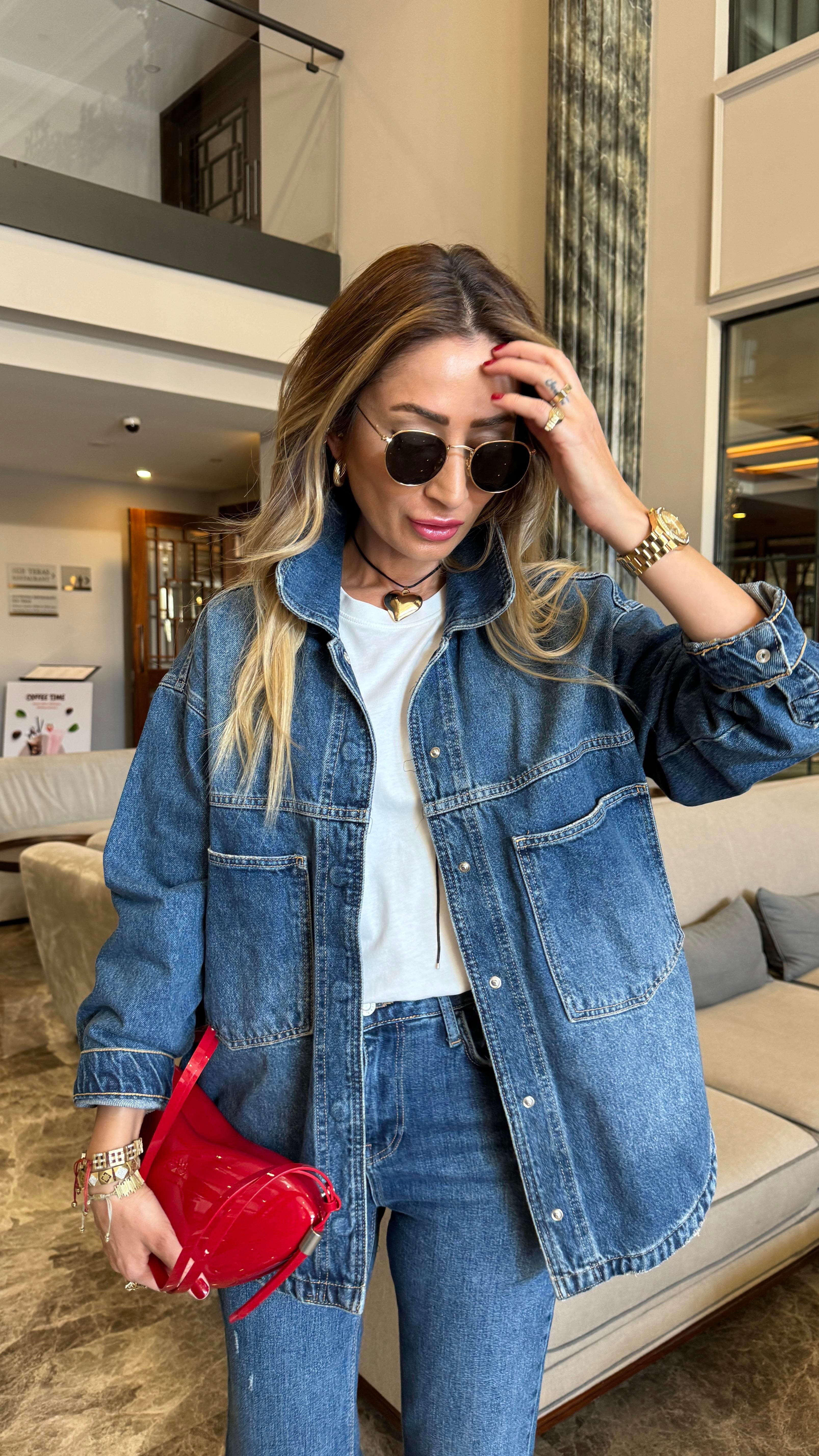 Koyu Mavi Yırtmaçlı Çıtçıtlı Denim Ceket (1940-2) CEKET