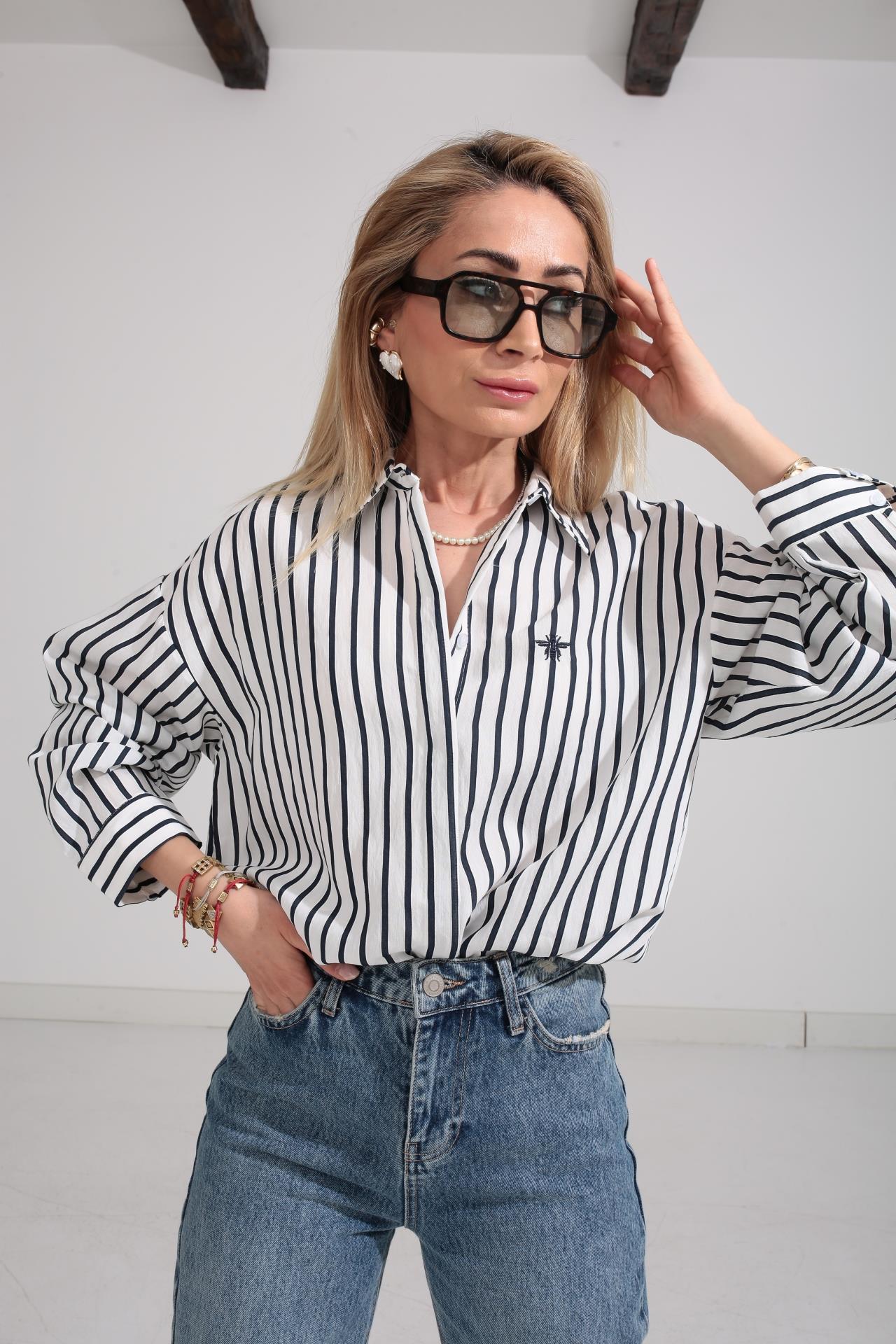 Lacivert Çizgili Nakışlı Gömlek GÖMLEK