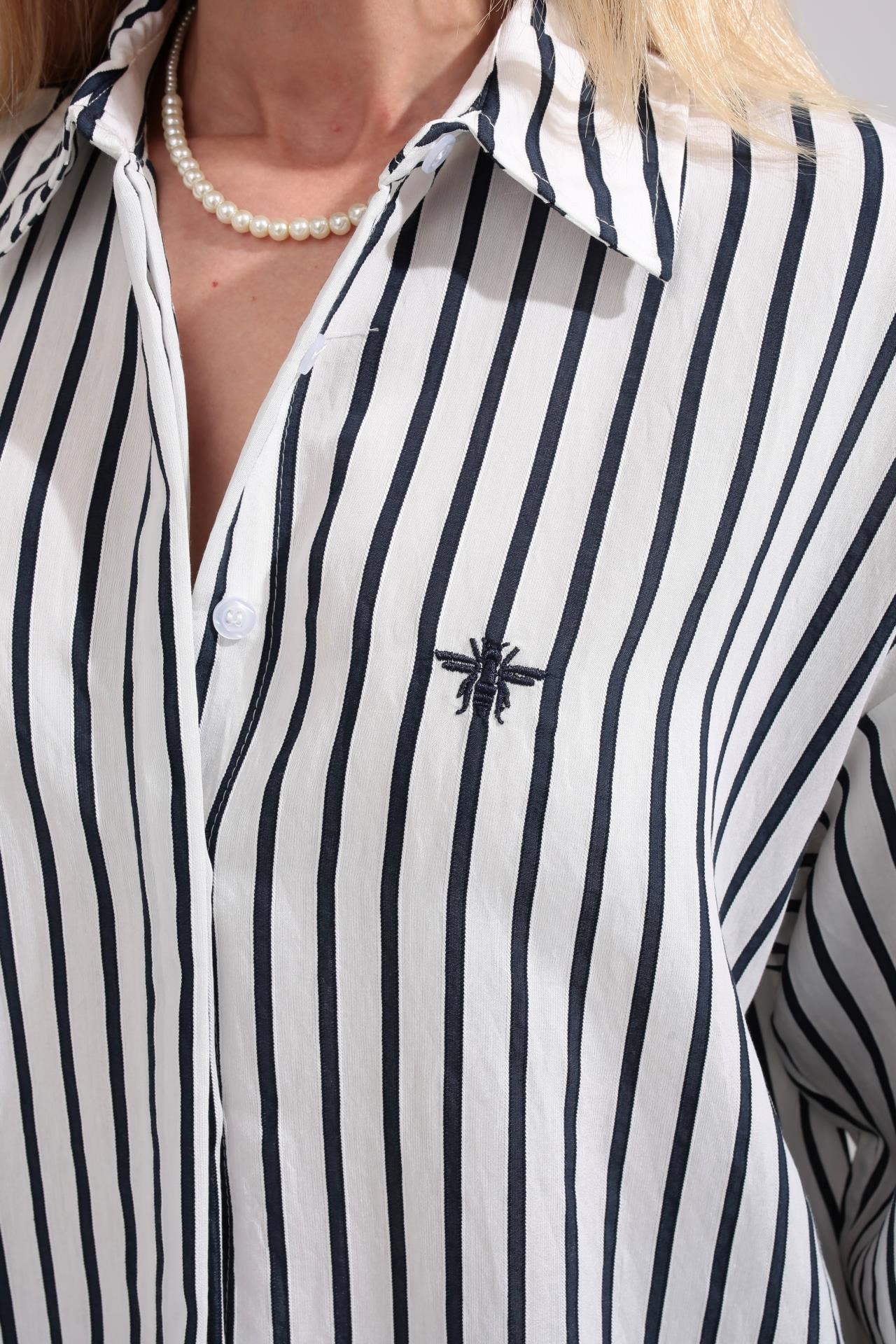 Lacivert Çizgili Nakışlı Gömlek GÖMLEK