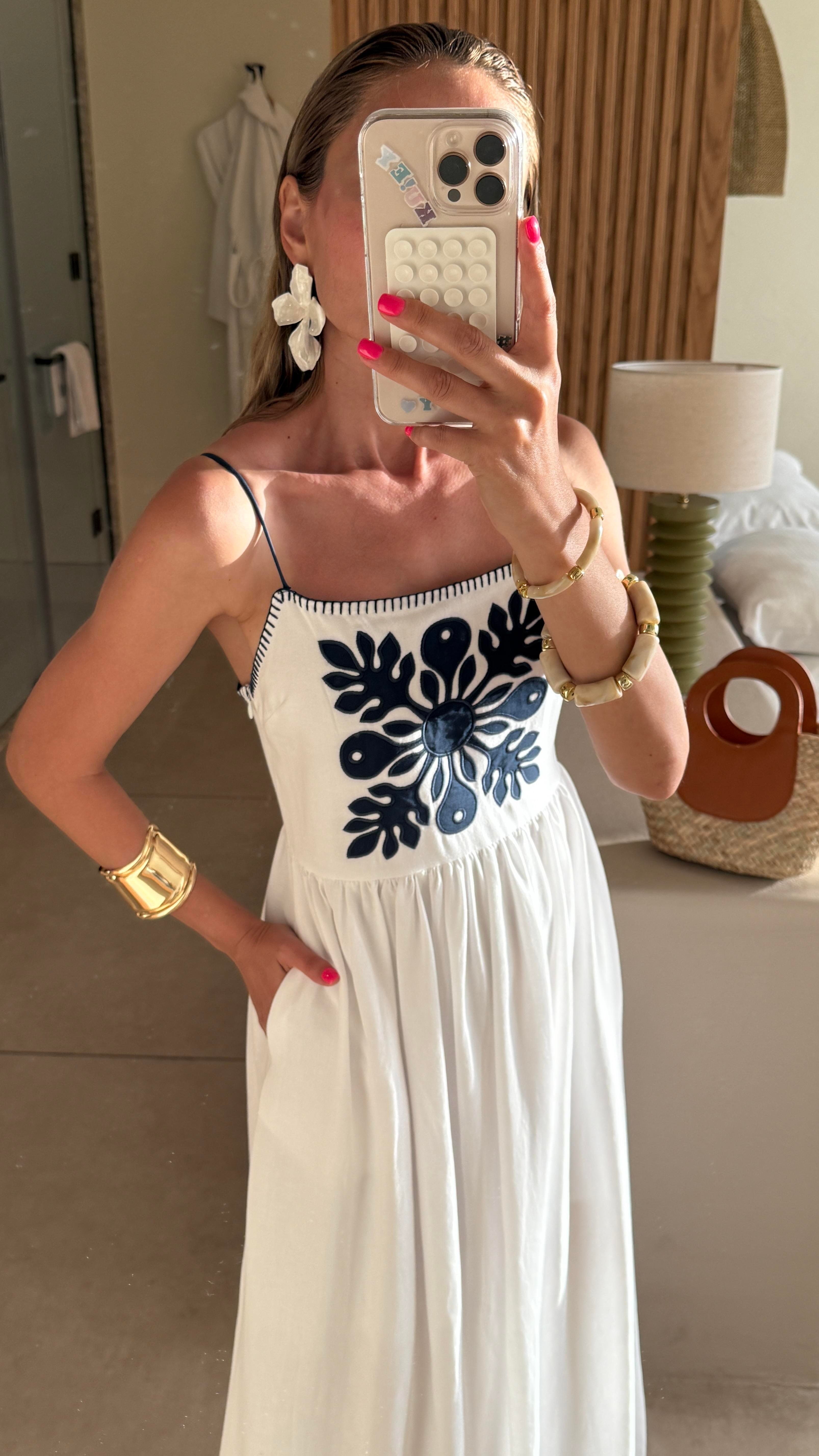 Lacivert Nakışlı Beyaz Keten Elbise ELBİSE | NO33