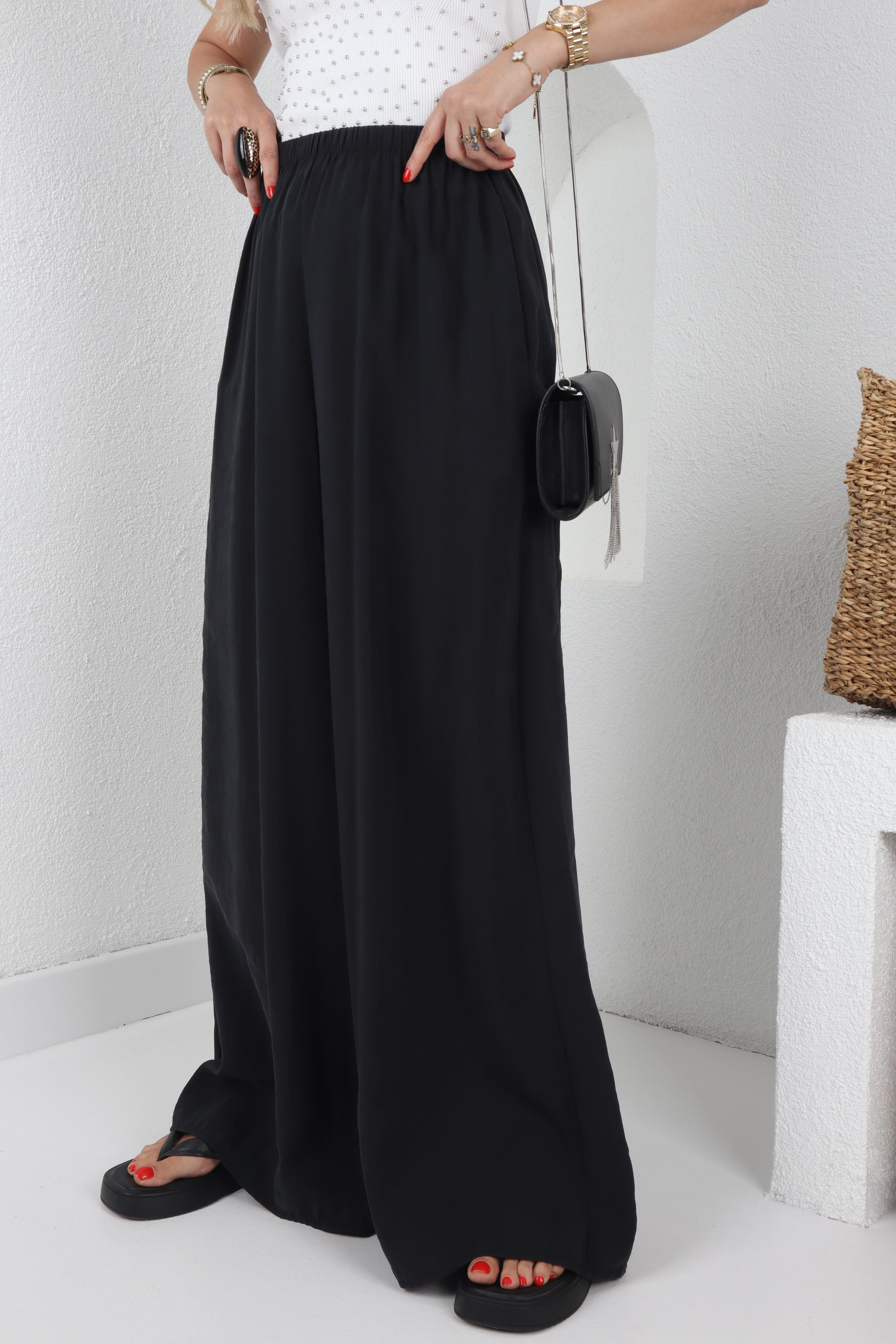 Lastikli Geniş Kesim Siyah Tensel Pantolon PANTOLON