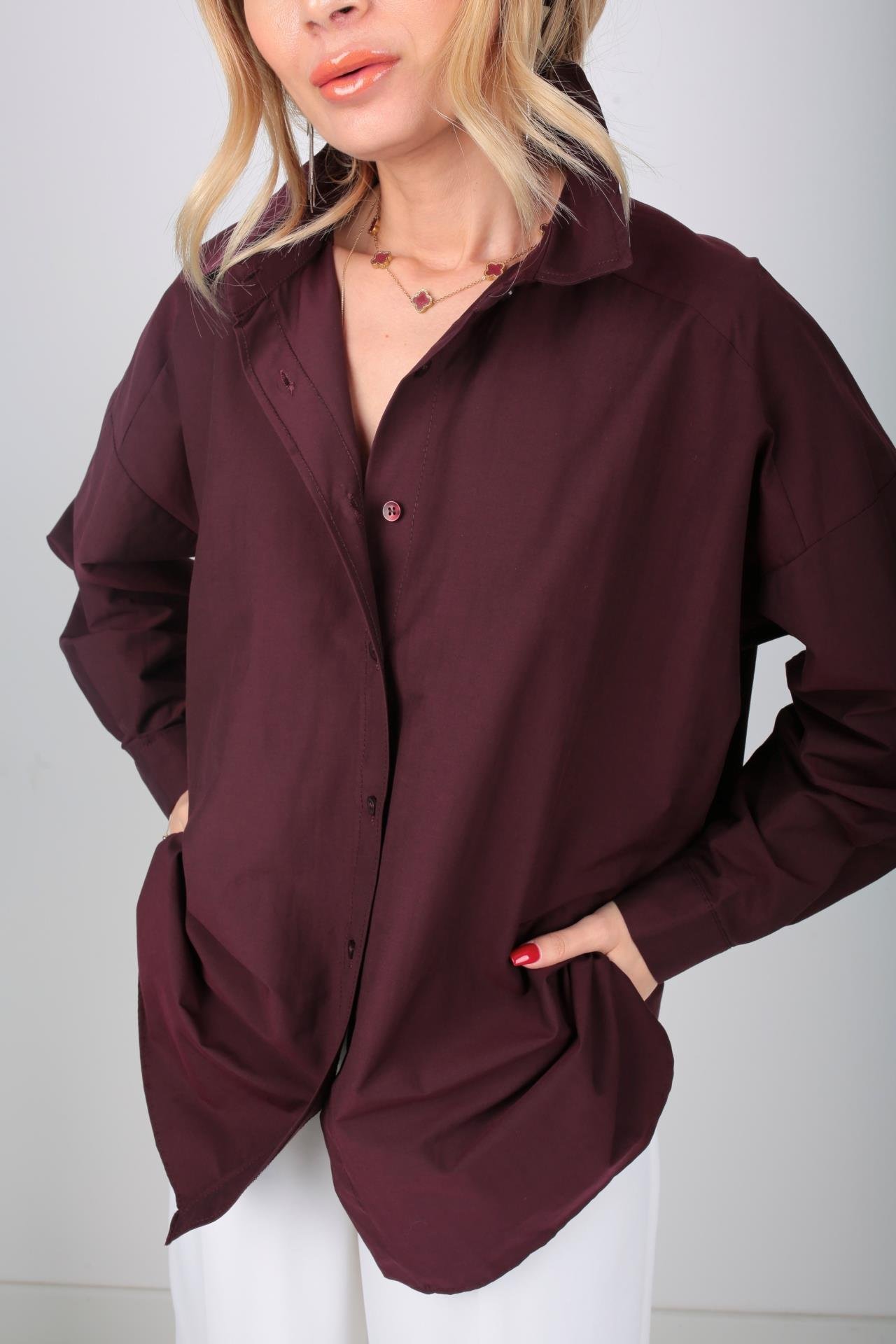 Mürdüm Oversize Yanı Yırtmaçlı Gömlek GÖMLEK