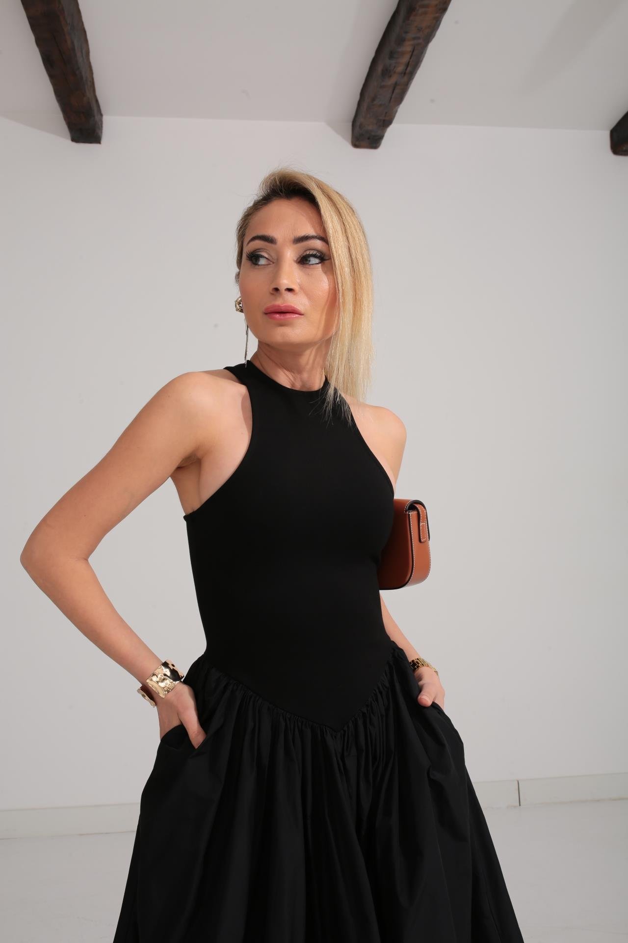 Penye Detay Eteği Tafta  Siyah Elbise ELBİSE