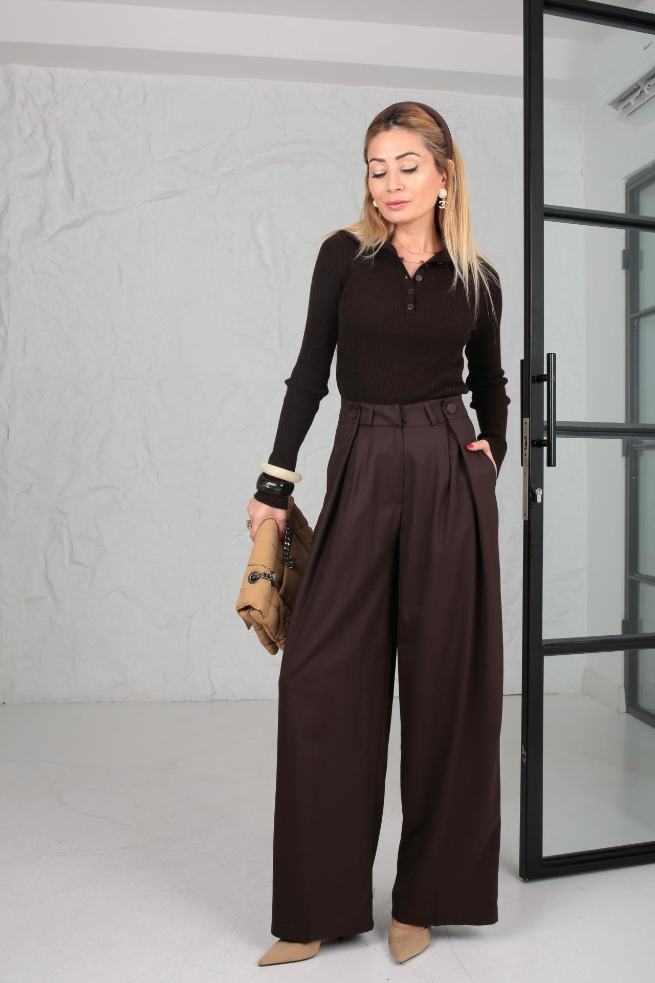 Polo Yaka Düğmeli Kahve Fitilli Kazak TRİKO VE KAZAK