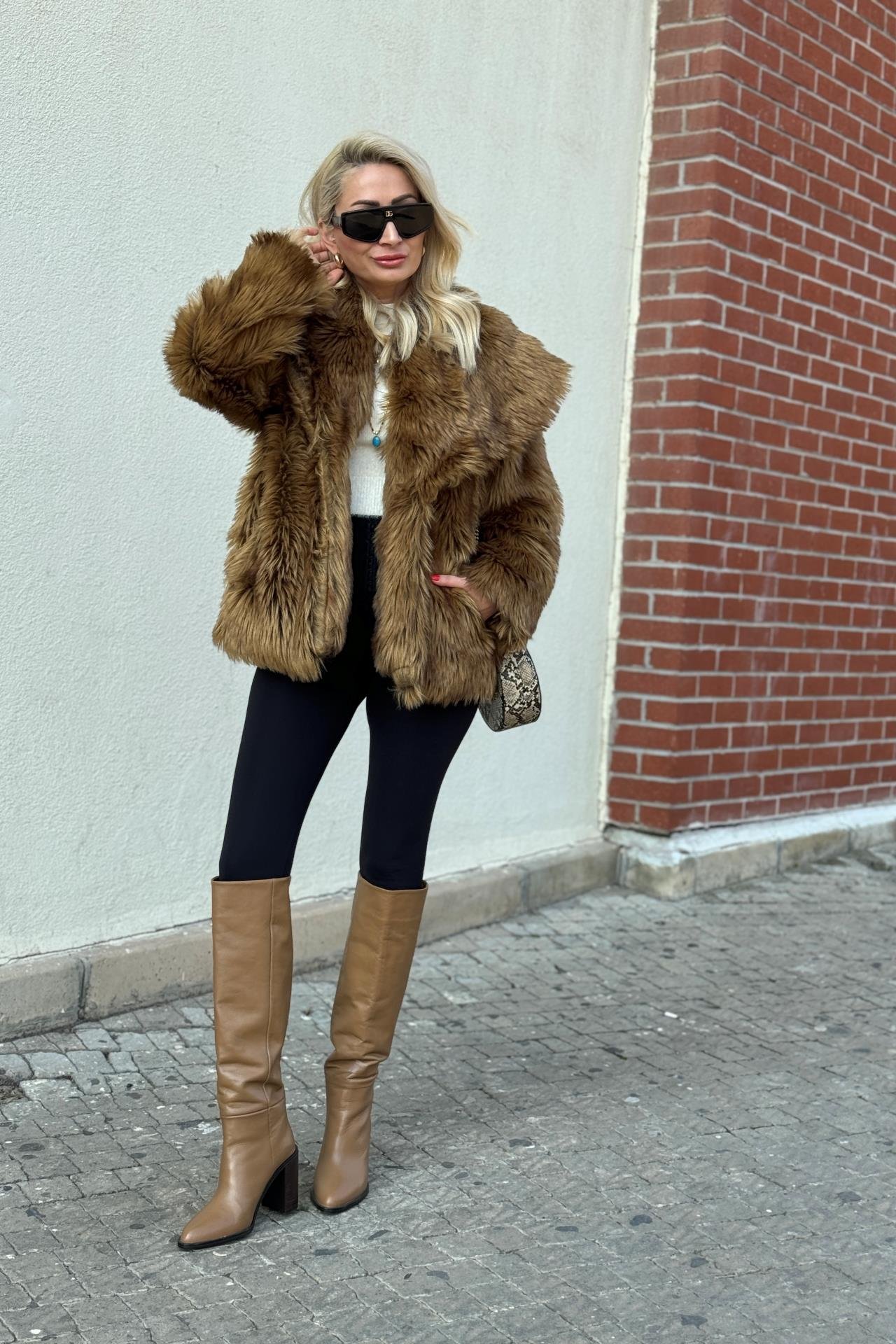 Şal Yaka Premium Kürk Kaban KABAN