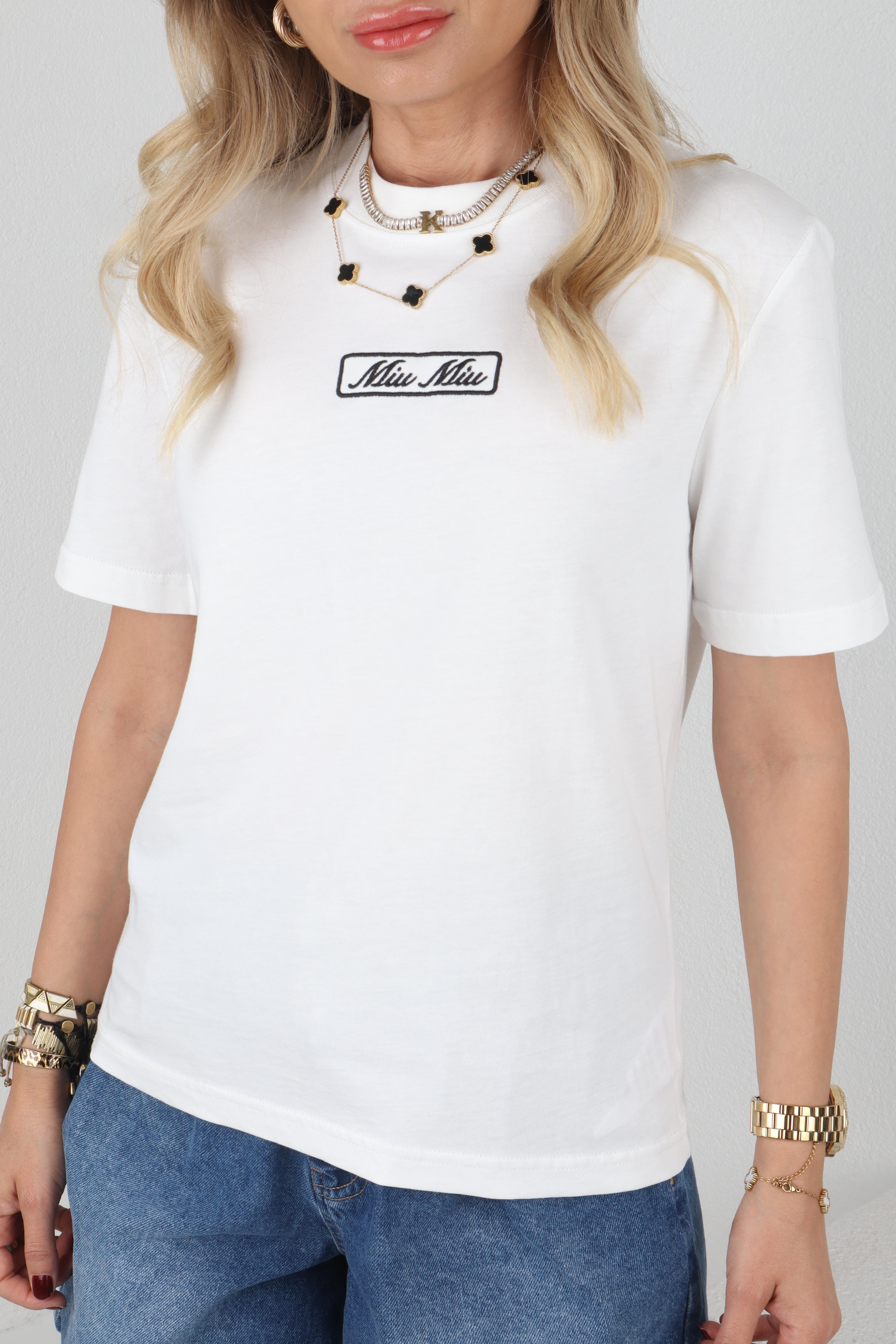 Sıfır Yaka Yazı Nakışlı Beyaz Tshirt T-SHİRT