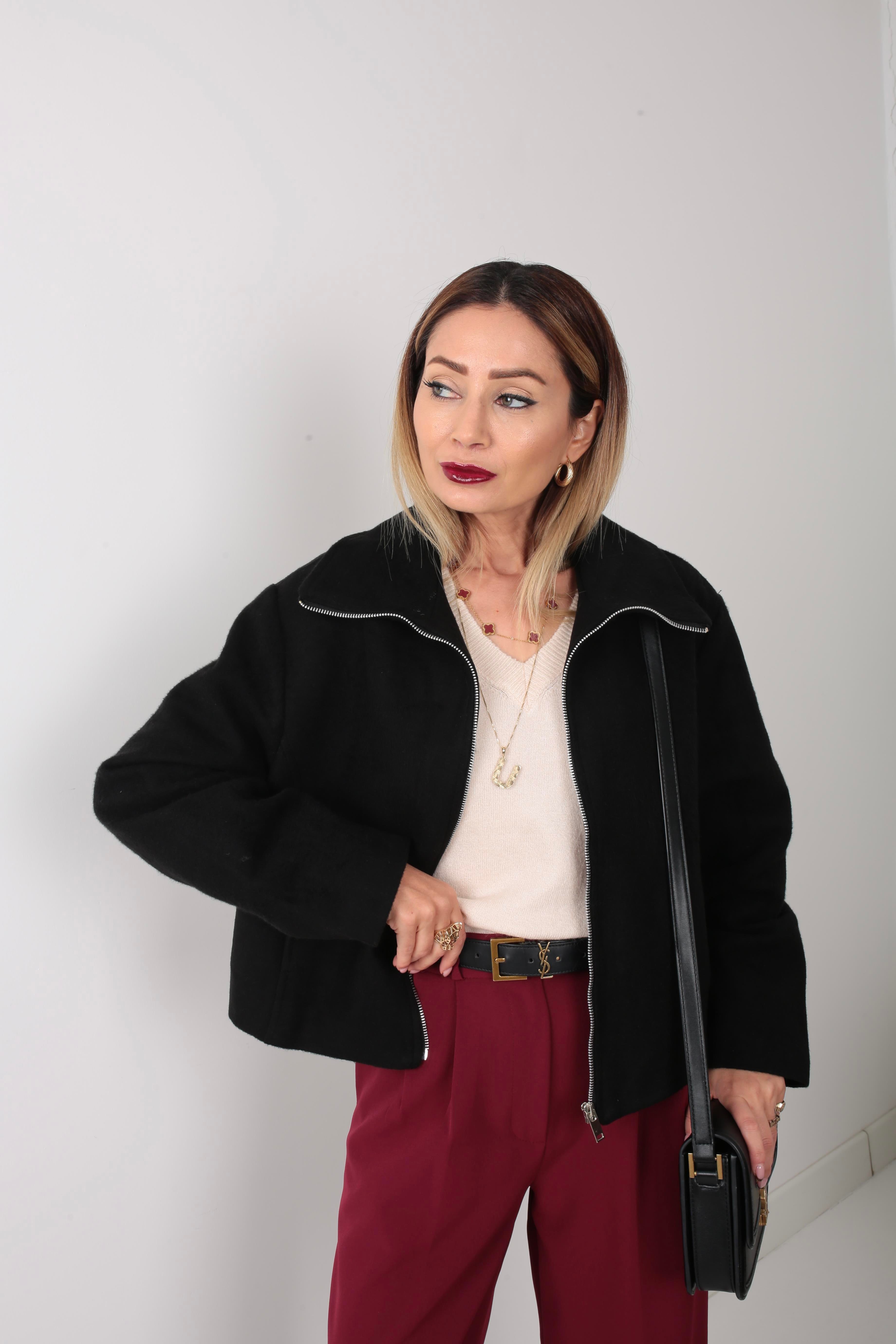 Siyah Dik Yaka Fermuarlı Kısa Kaşe Ceket CEKET