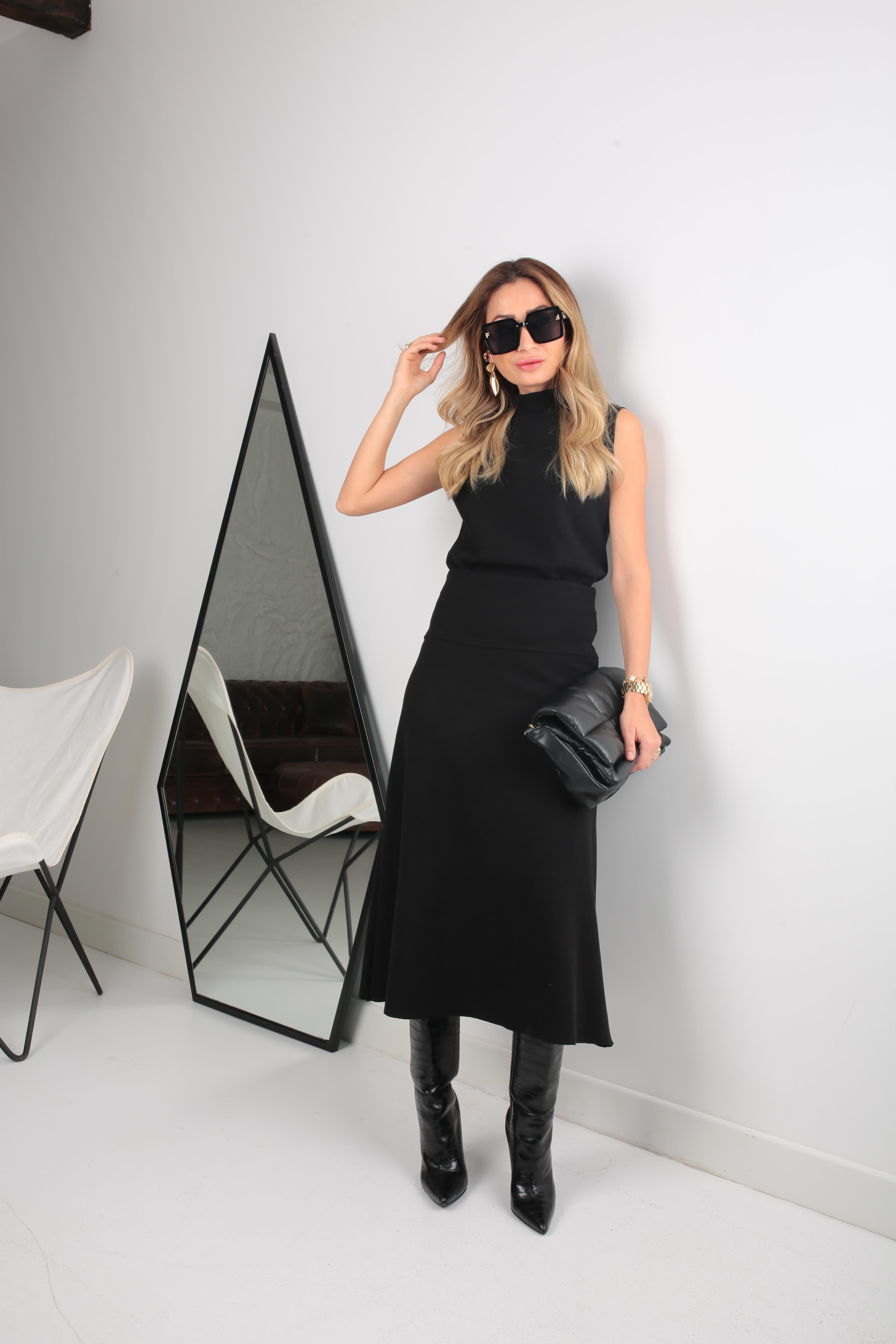 Siyah Etekli Örme Triko Takım TAKIM