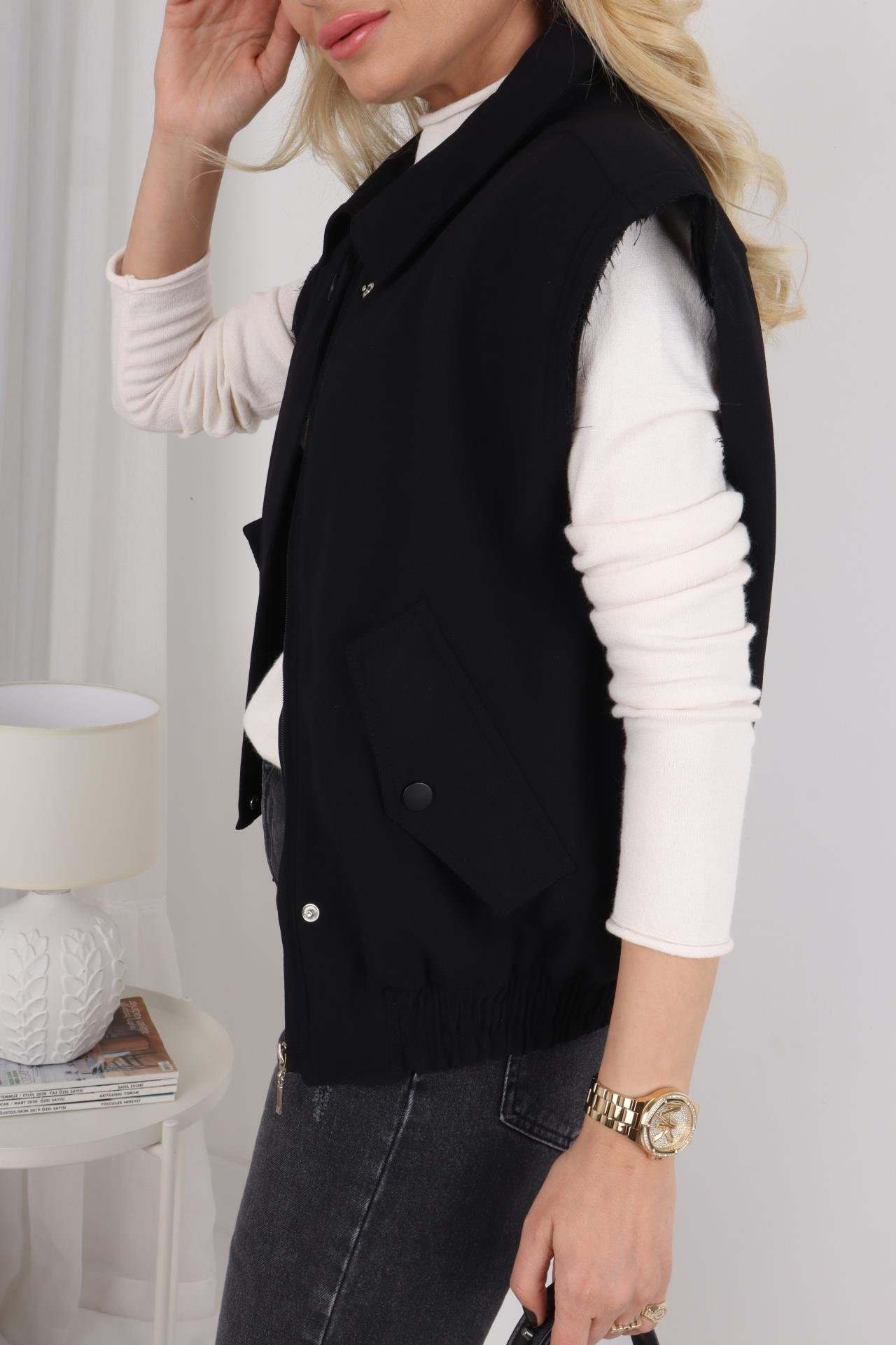 Siyah Krep Kumaş Vatkalı Yelek YELEK