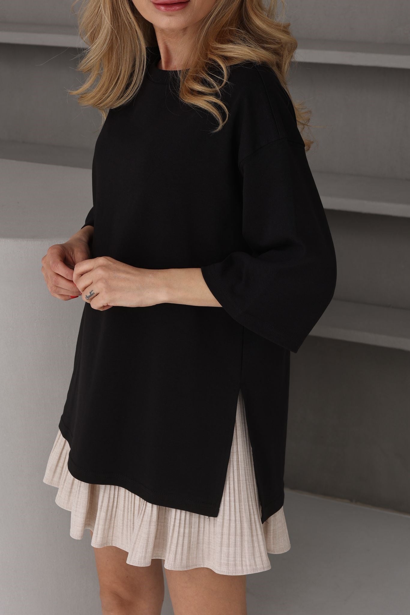 Siyah Oversize Yanı Yırtmaçlı Basic Tshirt T-SHİRT | NO33