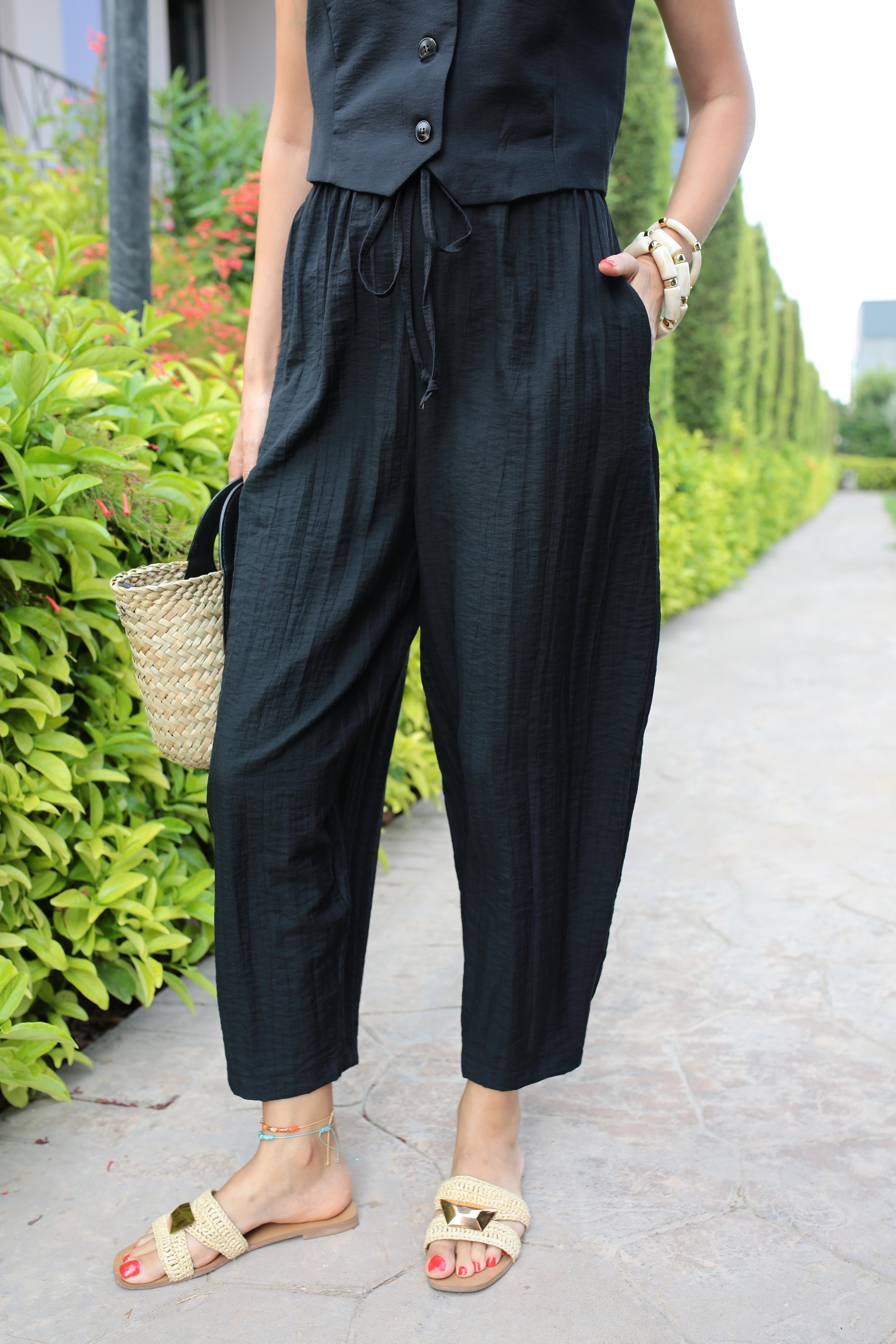 Siyah Yelekli Şalvar Kesim Takım TAKIM | NO33