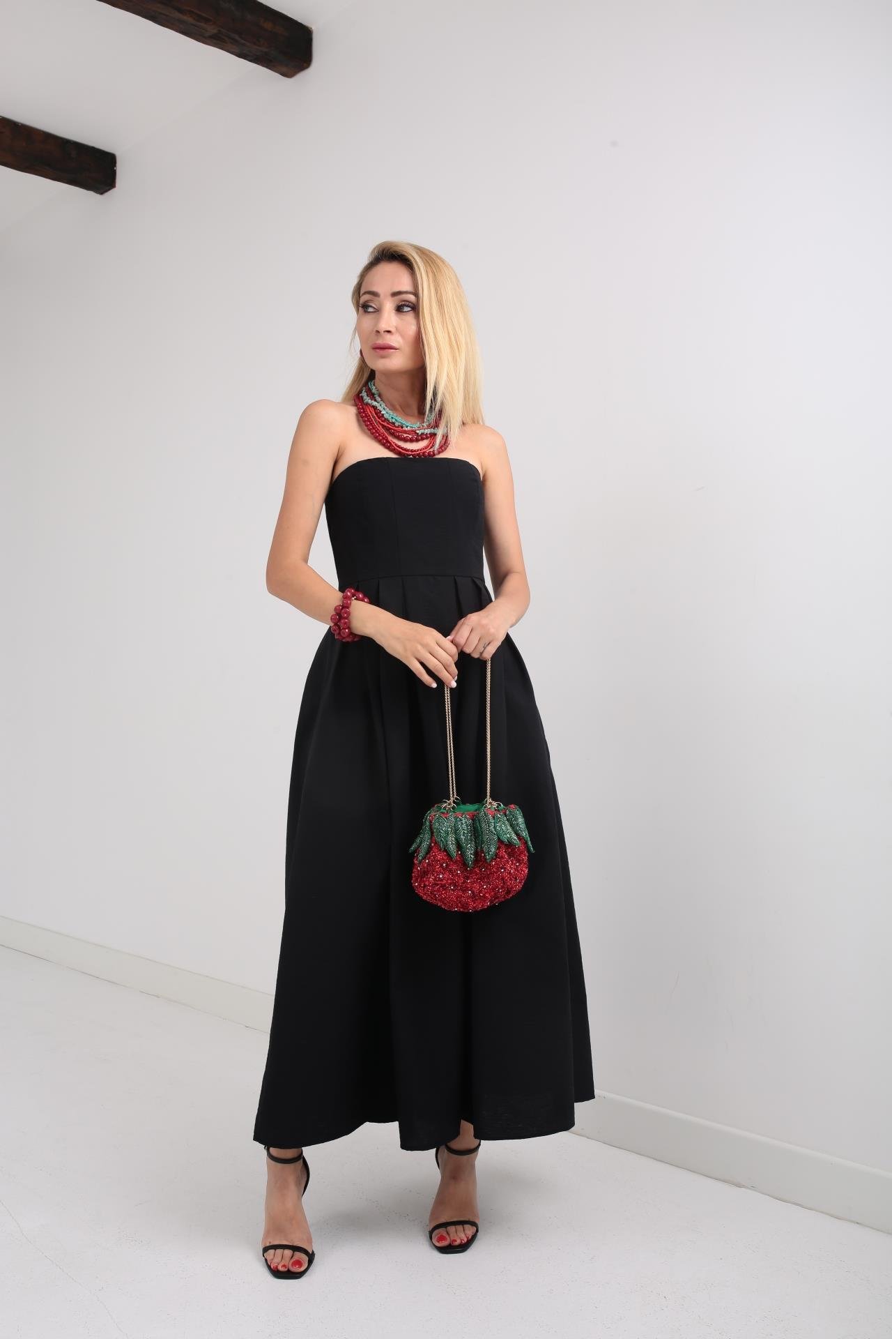 Staplez Sırtı Lastikli Siyah Elbise ELBİSE | NO33