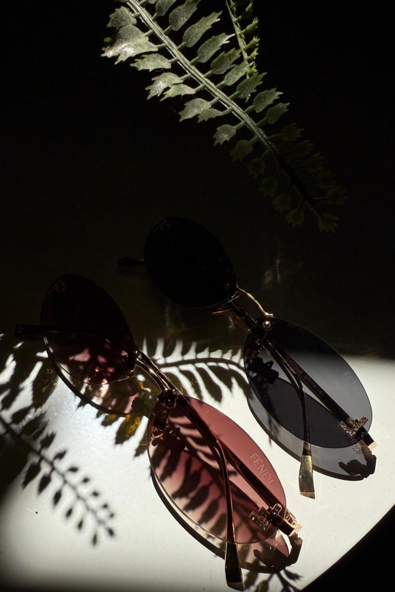 Tai İşli Gold Detay Siyah Gözlük GÜNEŞ GÖZLÜĞÜ | NO33