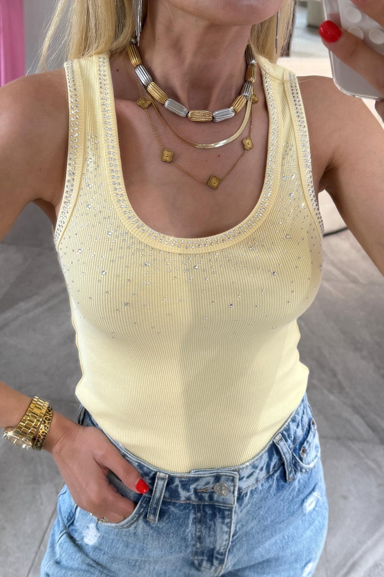 Taş Baskılı Havuz Yaka Sarı Fitilli Atlet ATLET | NO33