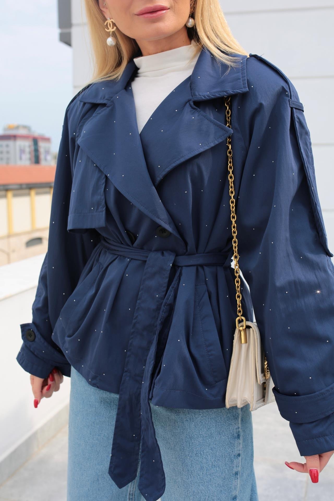 Taş Baskılı Lacivert Kısa Trençkot TRENÇKOT