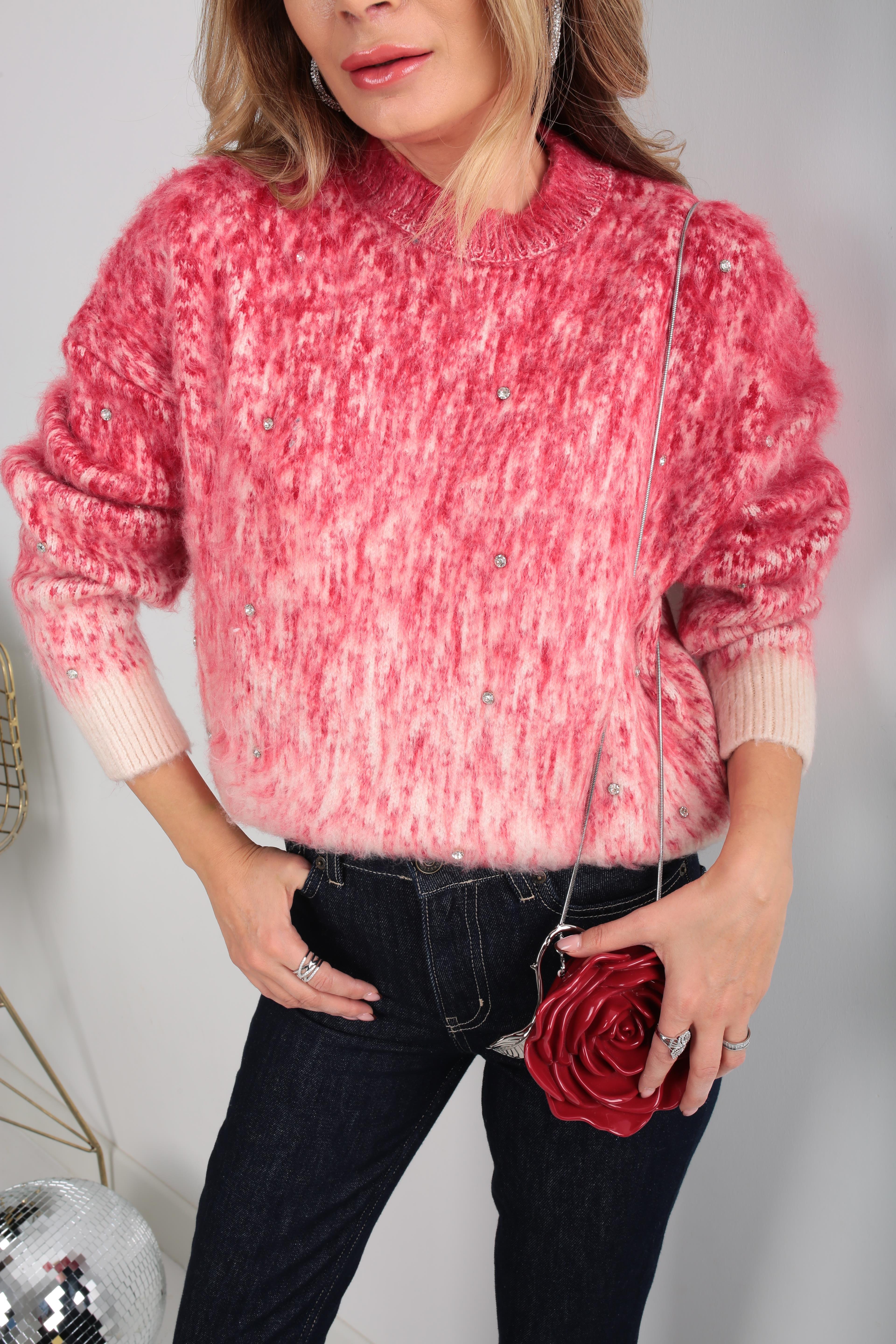 Taş İşli Kırmızı Desenli Kazak TRİKO VE KAZAK