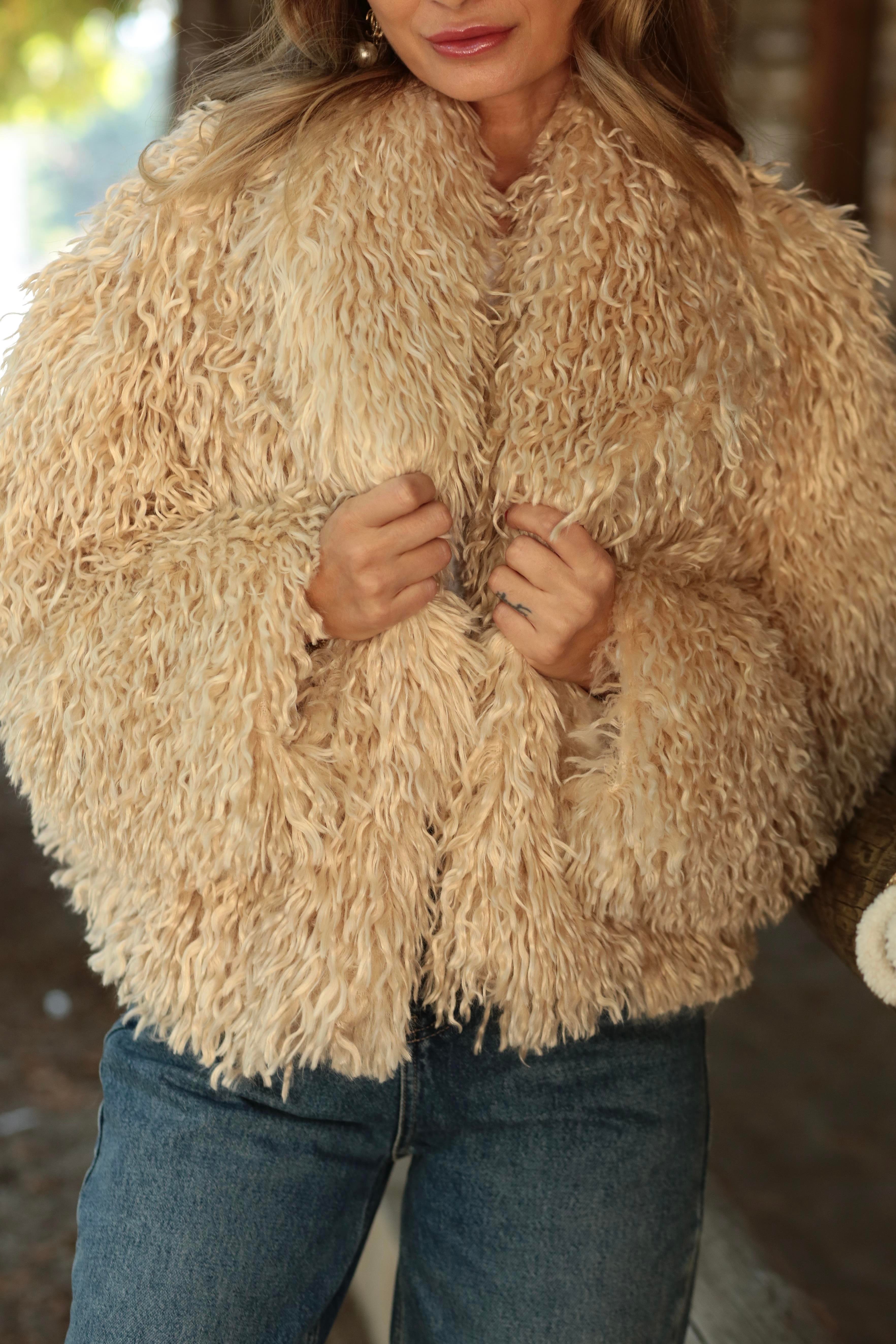 Taş Rengi Kısa Premium Kürk KABAN