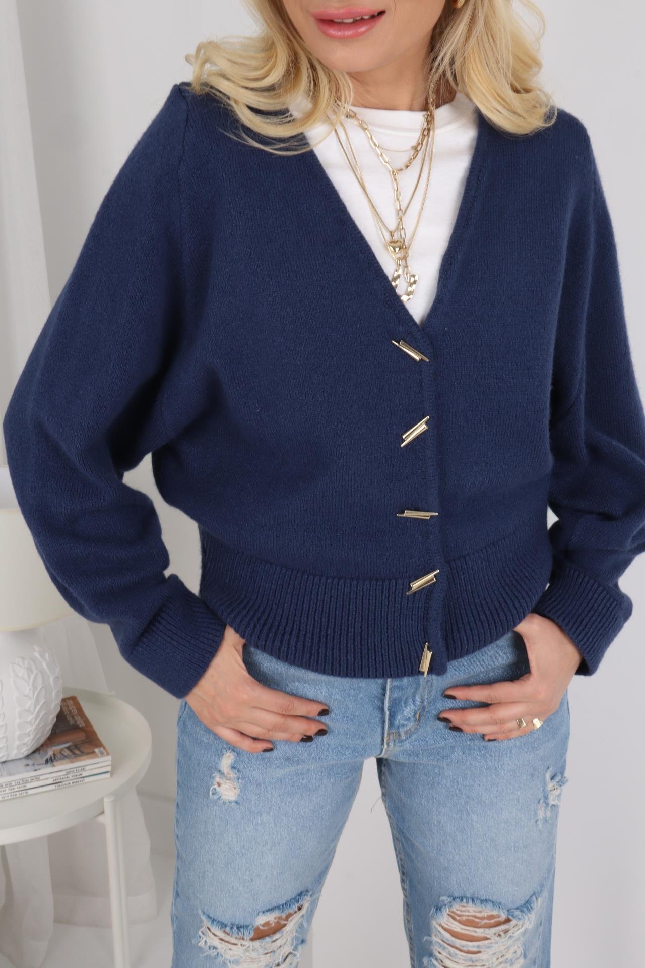 V Yaka Gold Aksesuarlı Lacivert Hırka HIRKA