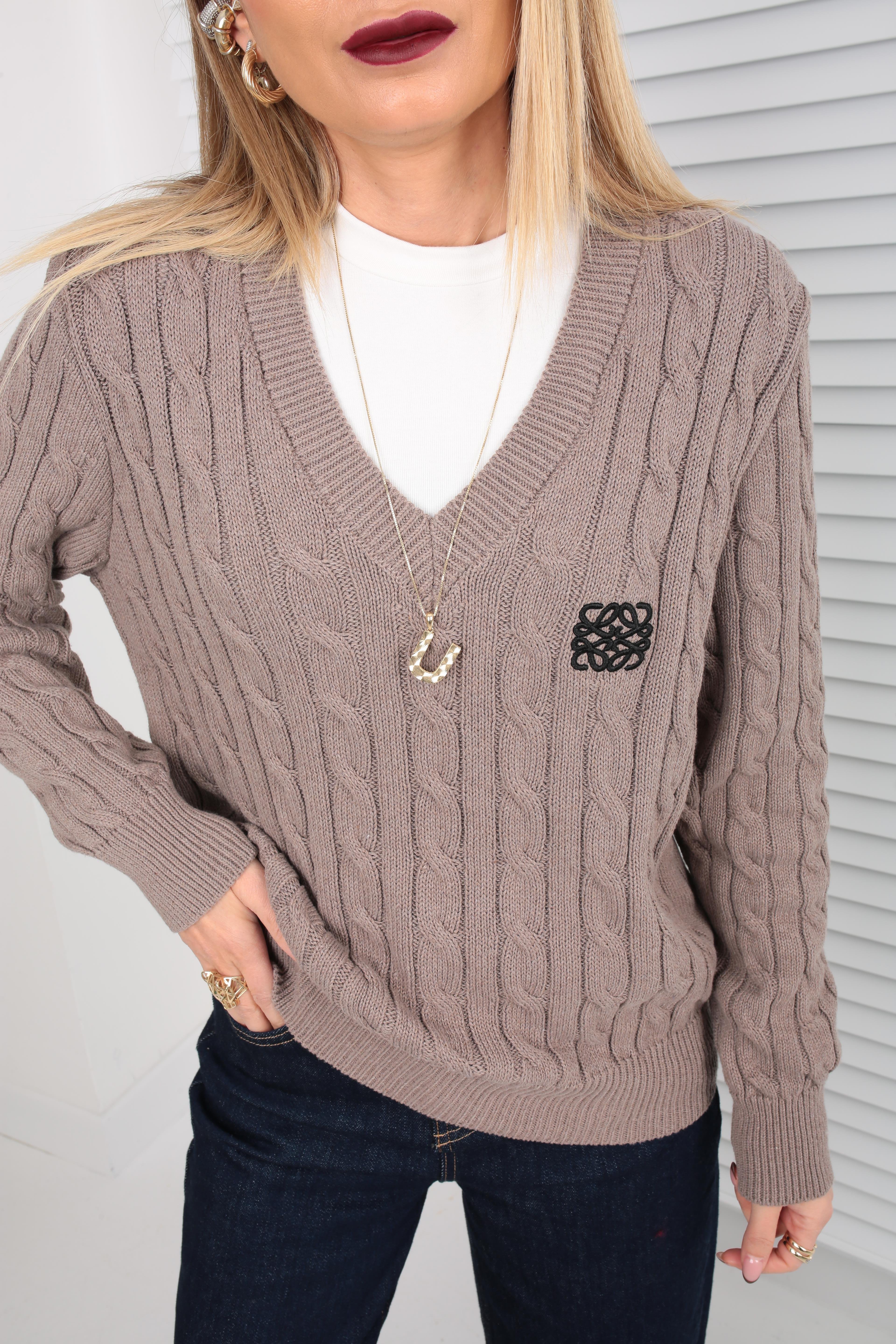 V Yaka Nakışlı Vizon Kazak TRİKO VE KAZAK