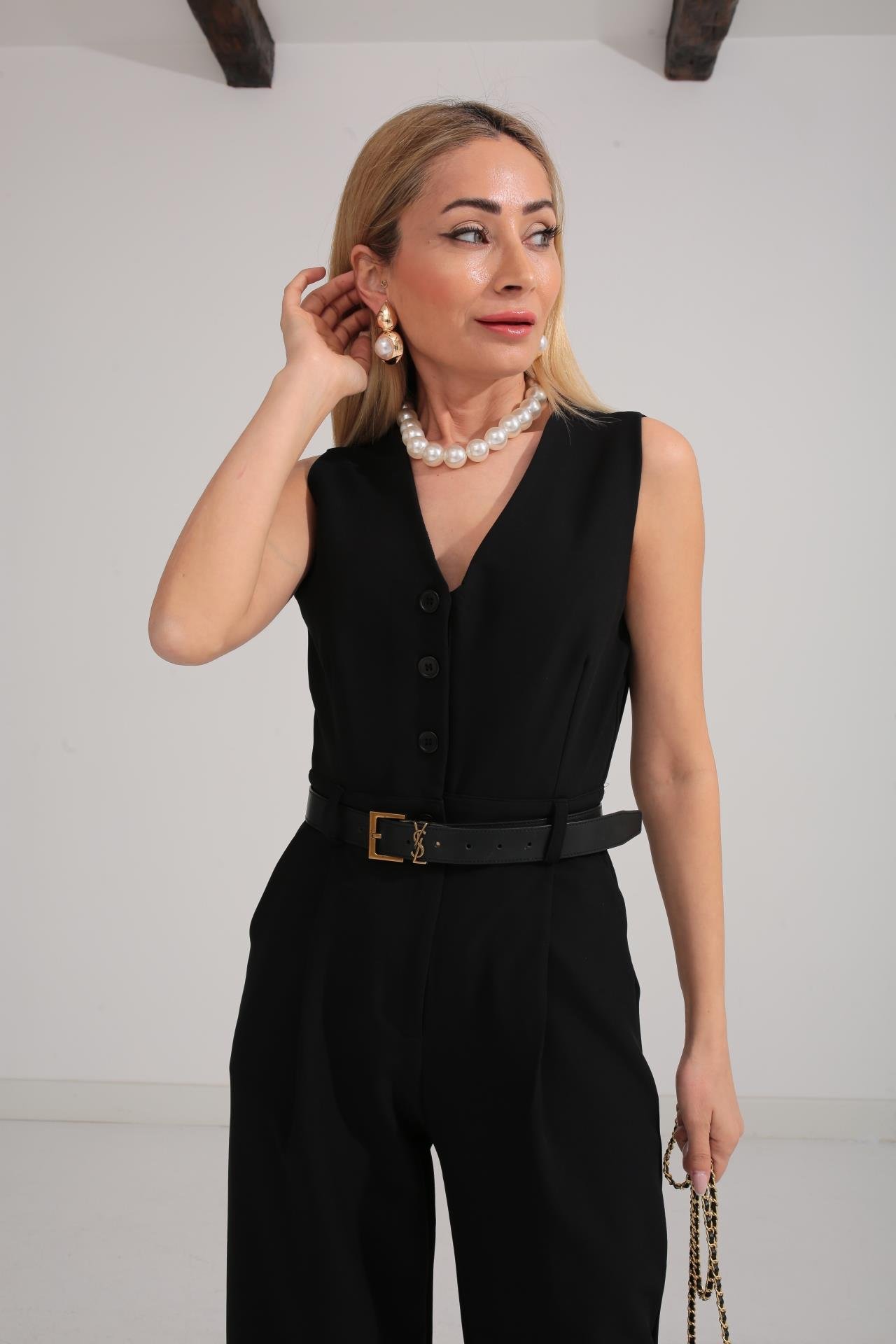 V Yaka Siyah Kolsuz Tulum TULUM