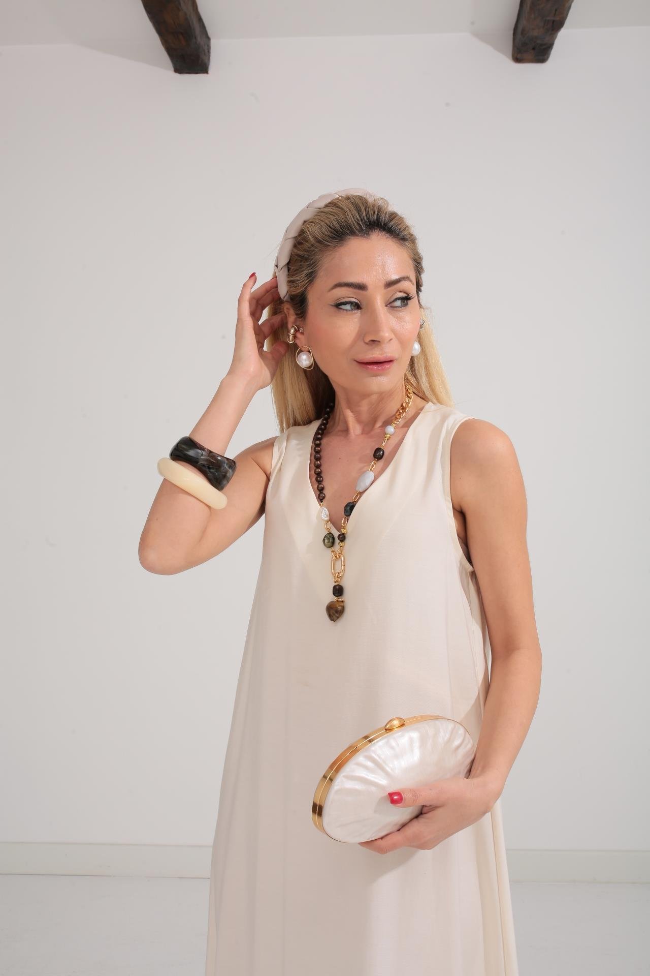 V Yaka Uzun Ekru Elbise ELBİSE | NO33