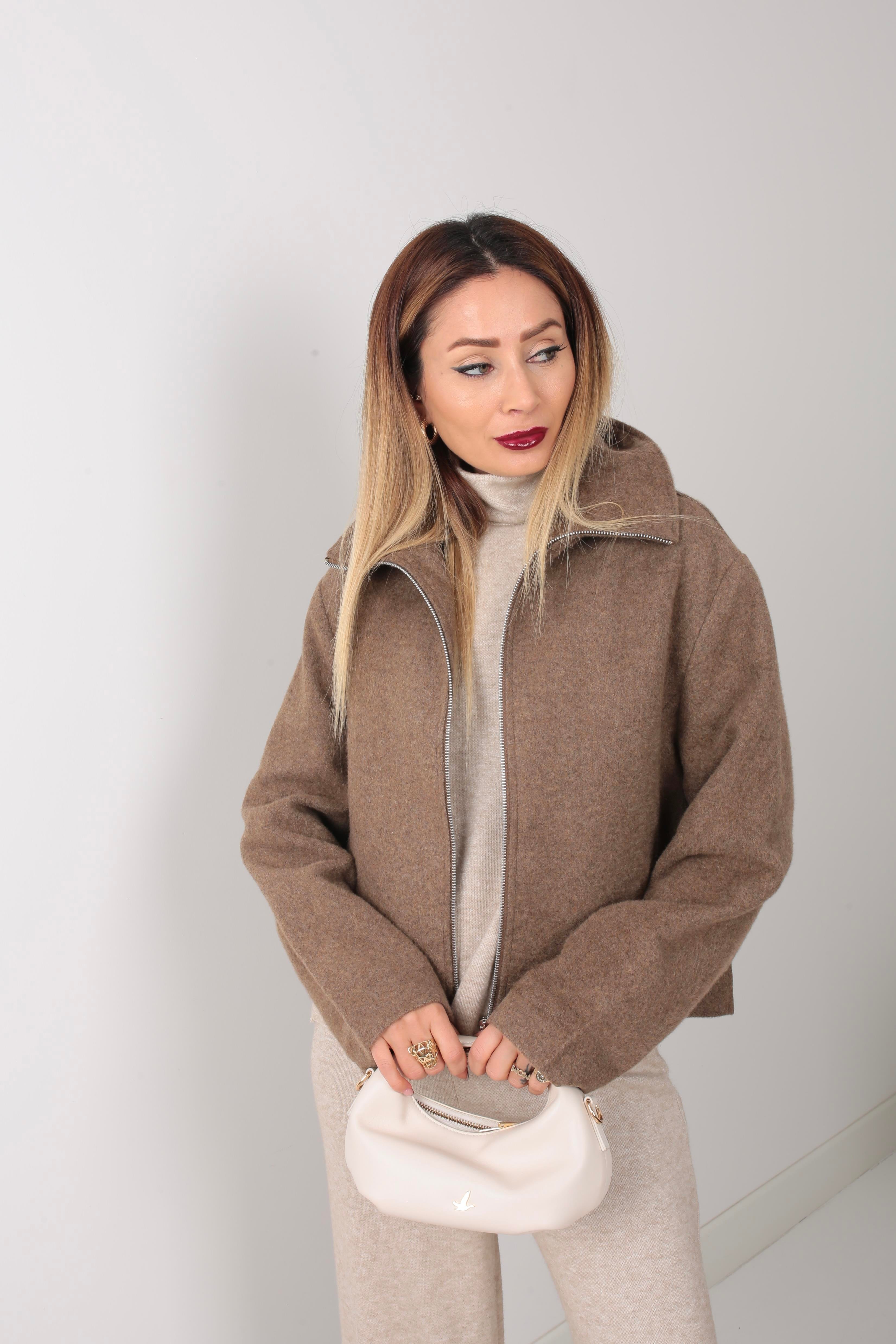 Vizon Dik Yaka Fermuarlı Kısa Kaşe Ceket CEKET