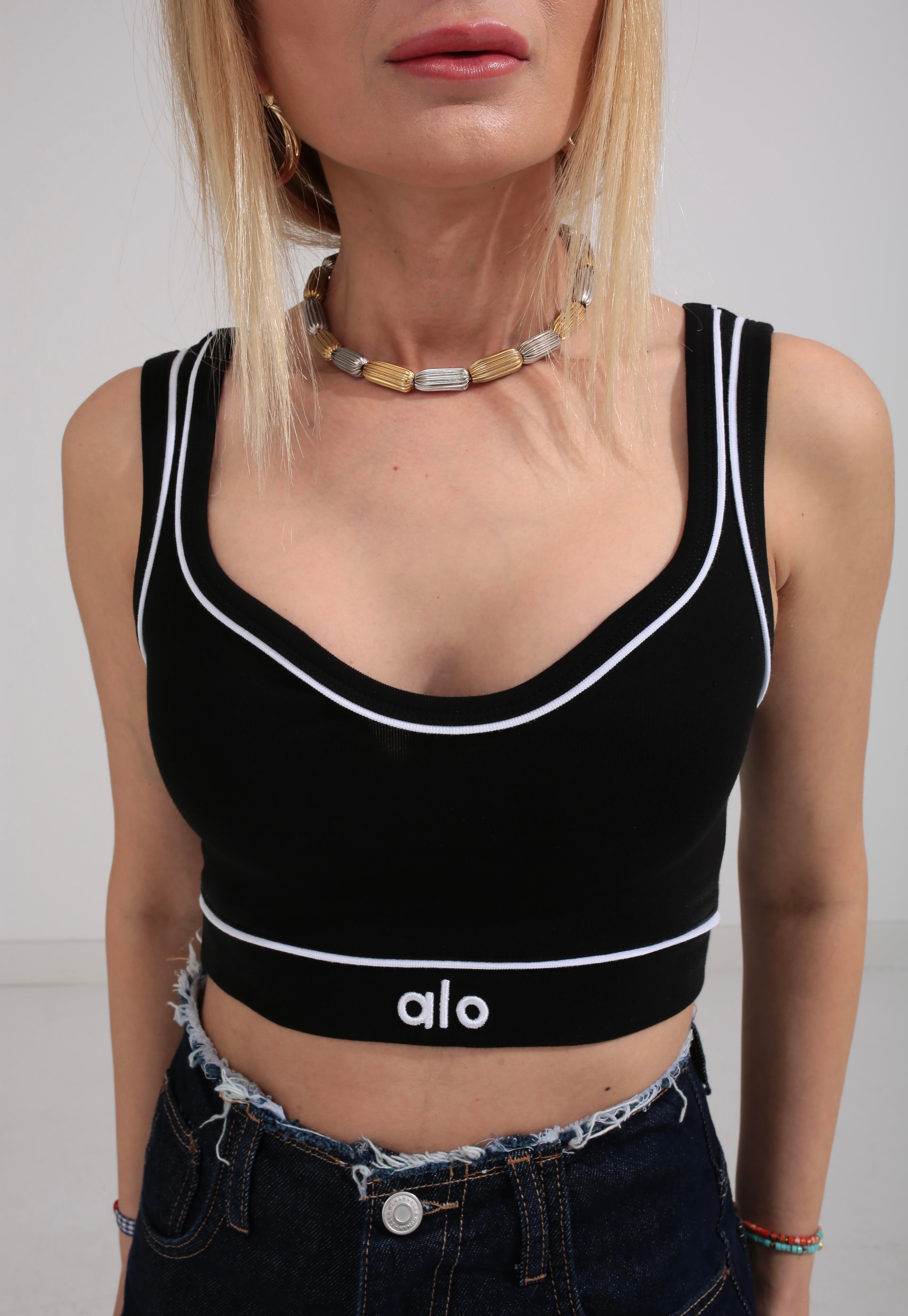 Yaka Detay Nakışlı Siyah Crop CROP | NO33