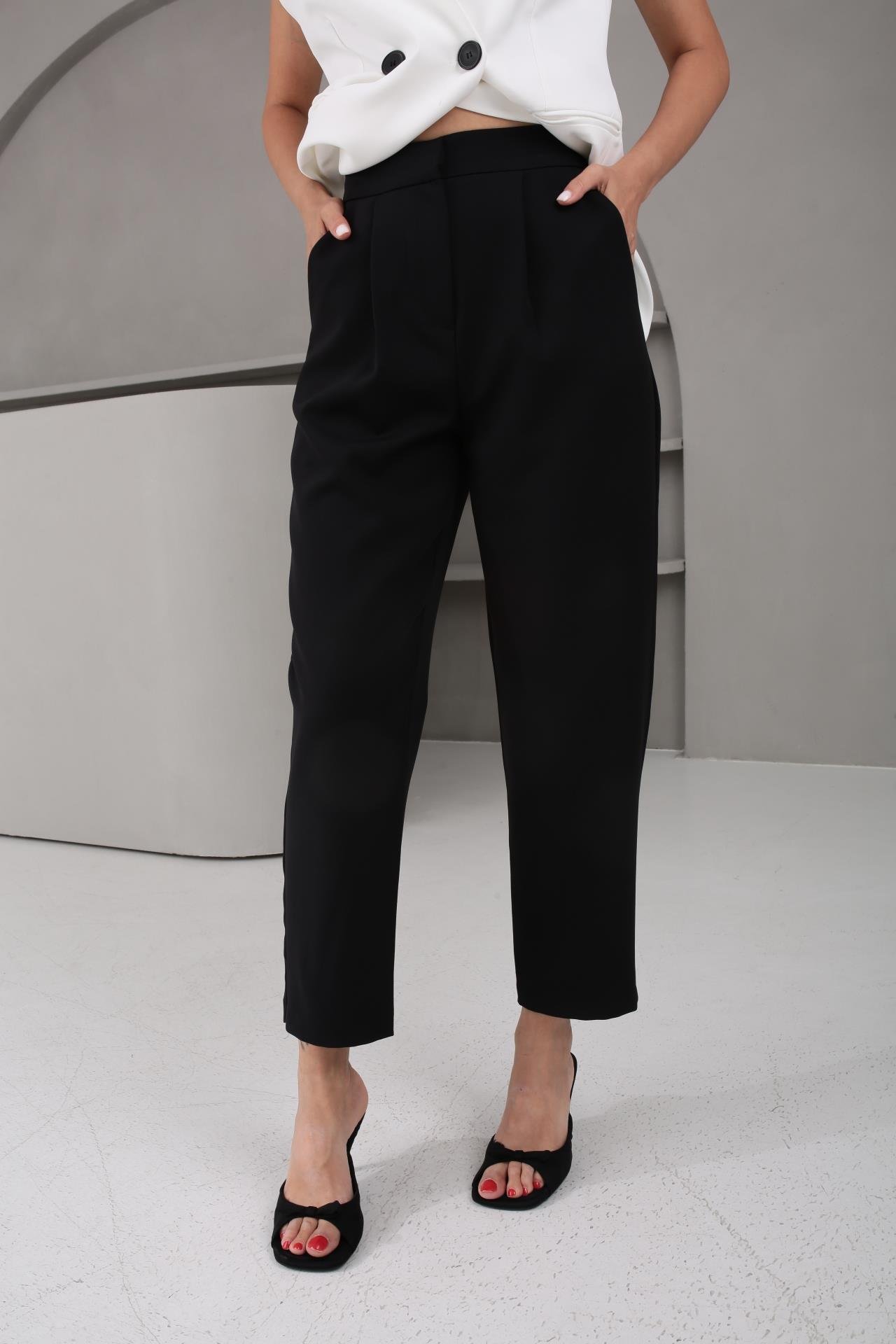 Yarım Lastik Siyah Havuz Kesim Pantolon PANTOLON | NO33