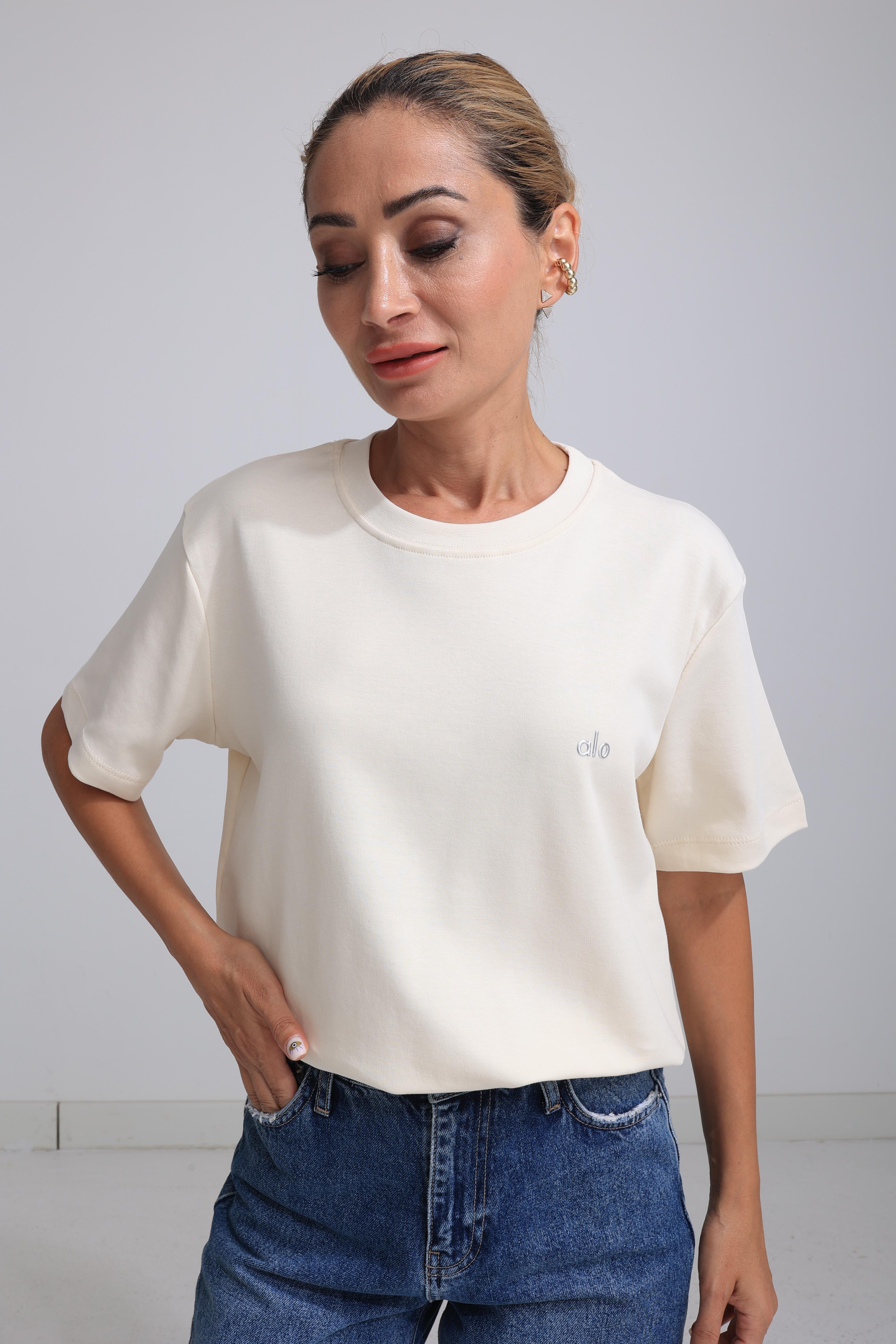 Yazı Baskılı Krem Basic Tshirt T-SHİRT | NO33