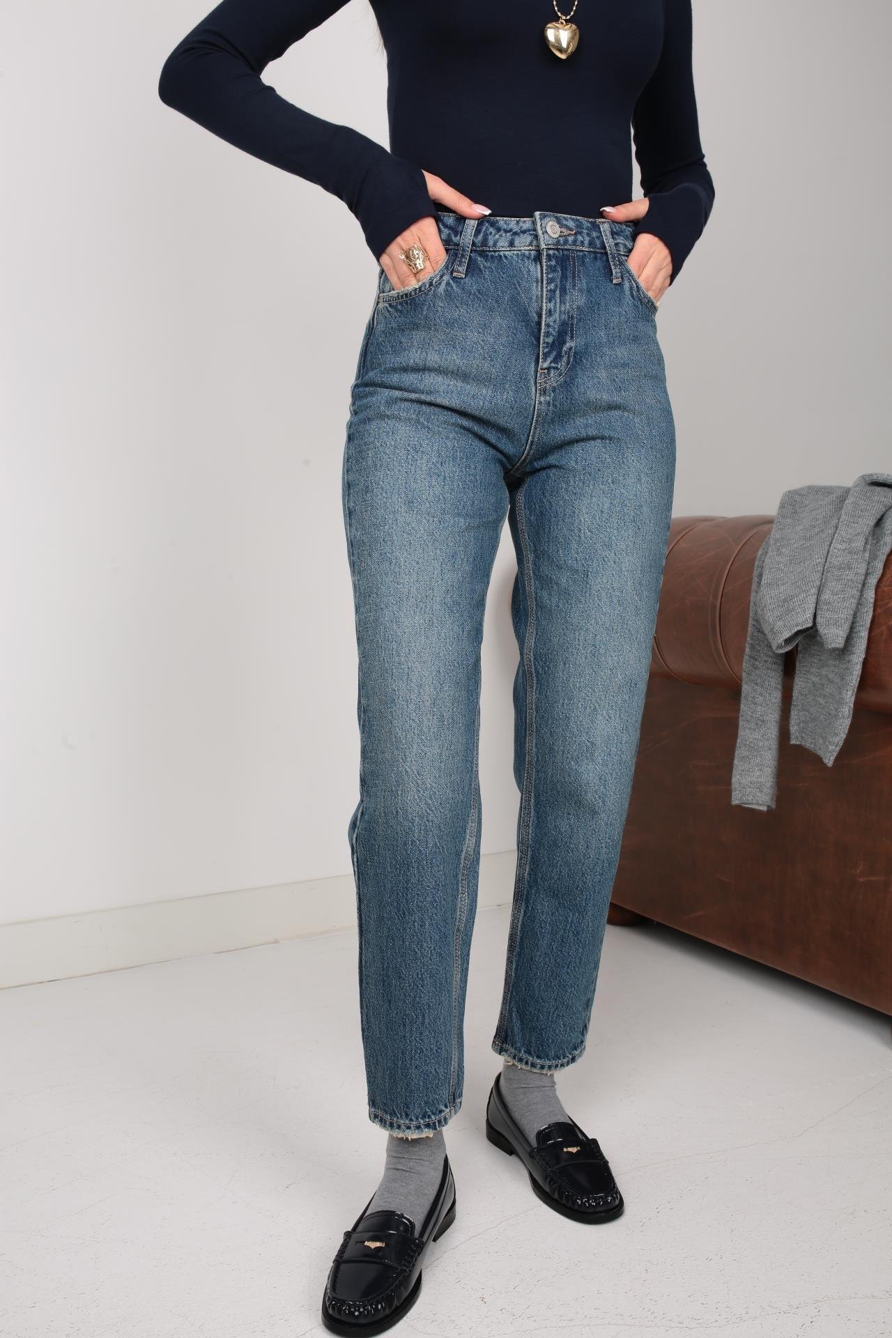 Yıkamalı Paça Detay Mom Jean (1895-1) JEAN