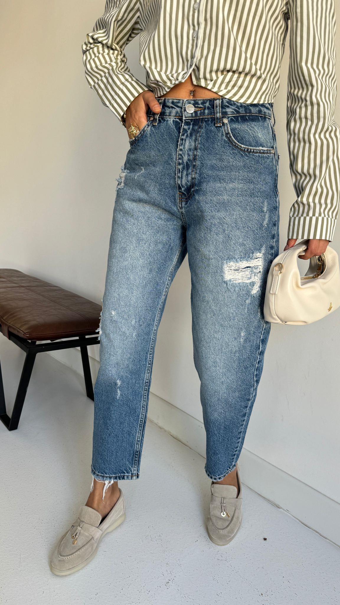 Yırtık Detay Taşlamalı Mom Jean JEAN