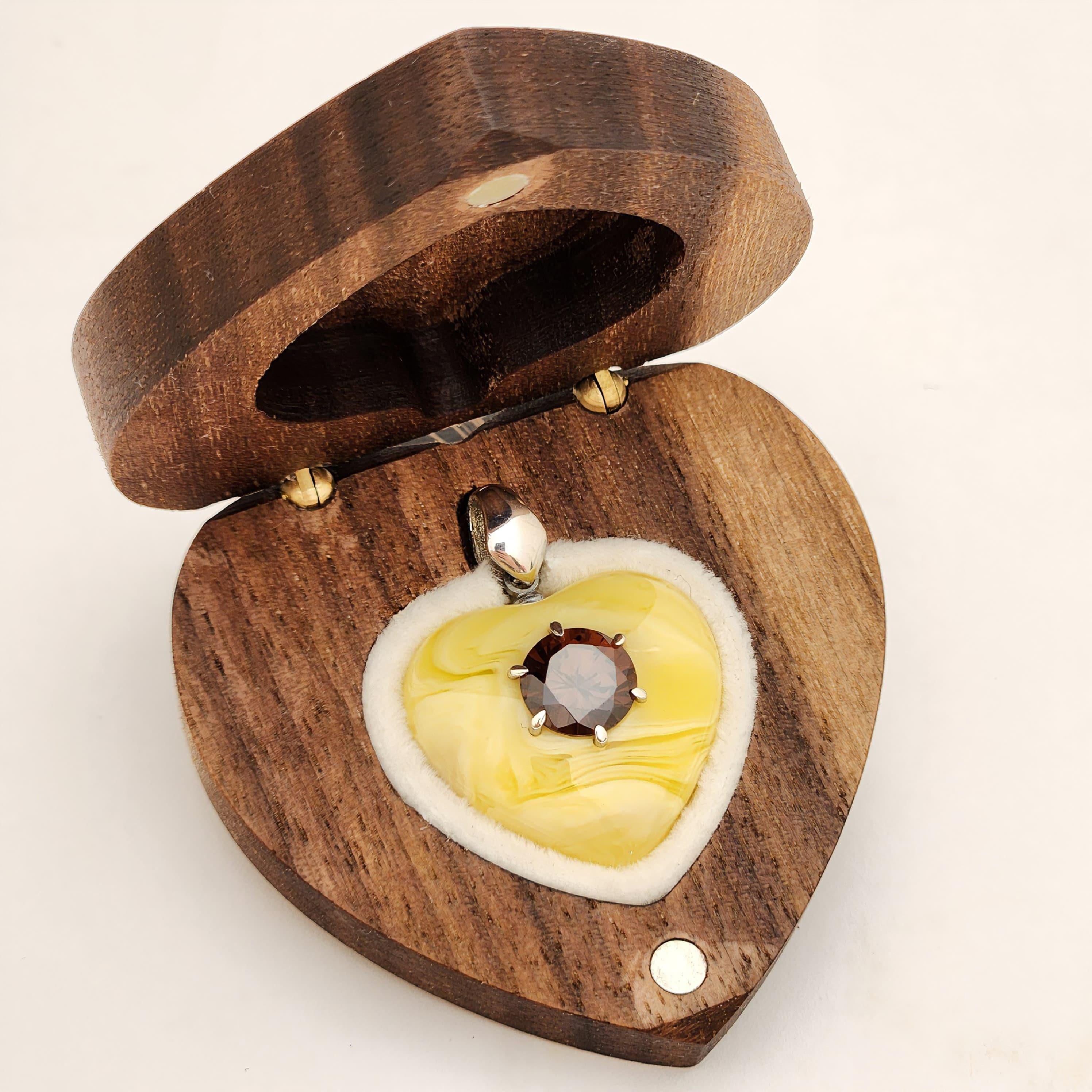 8 mm Zirkon Taşlı Bakalit Gümüş Kolye