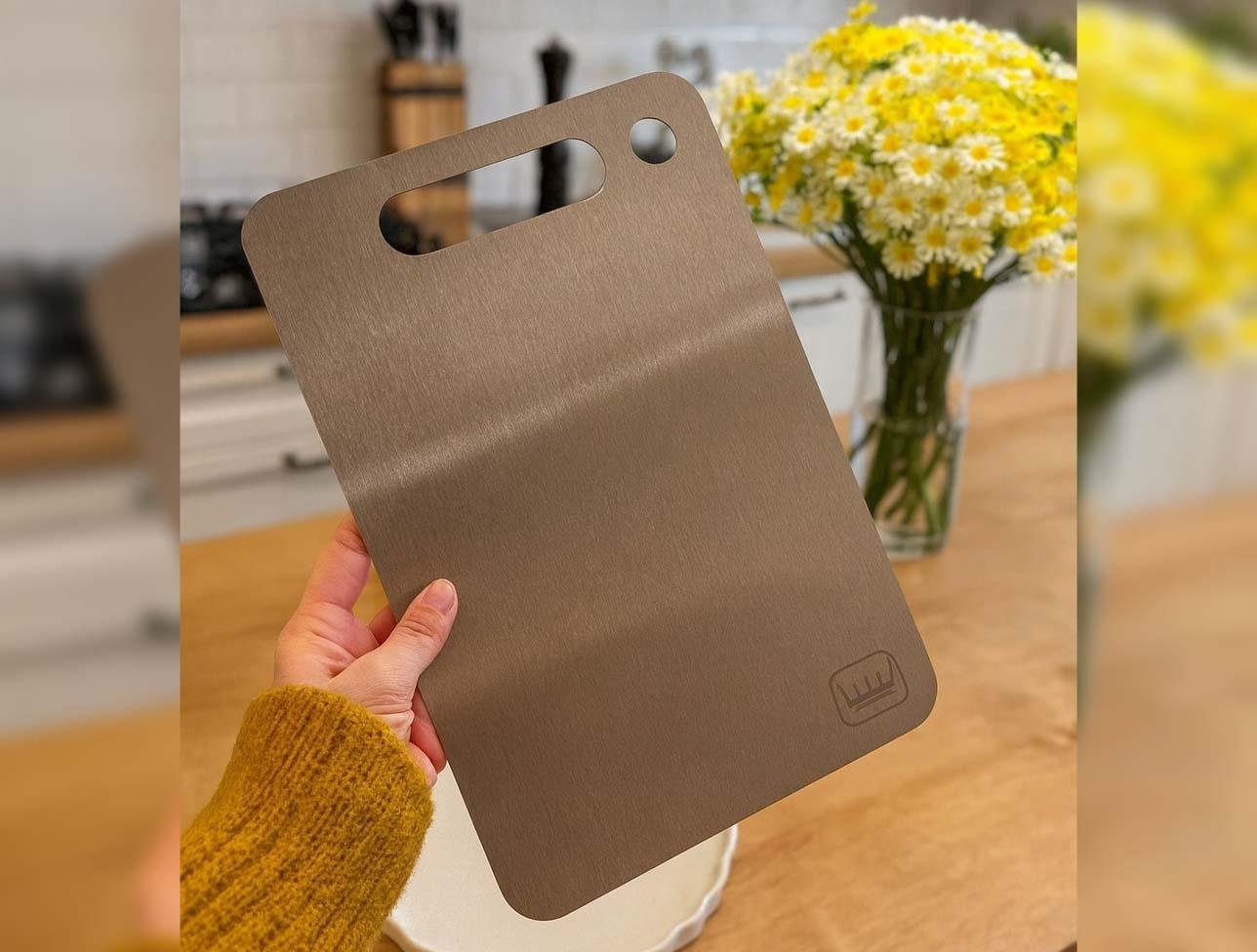 COŞ PASLANMAZ KESME PANOSU KÜÇÜK 20X30CM COS-PK02