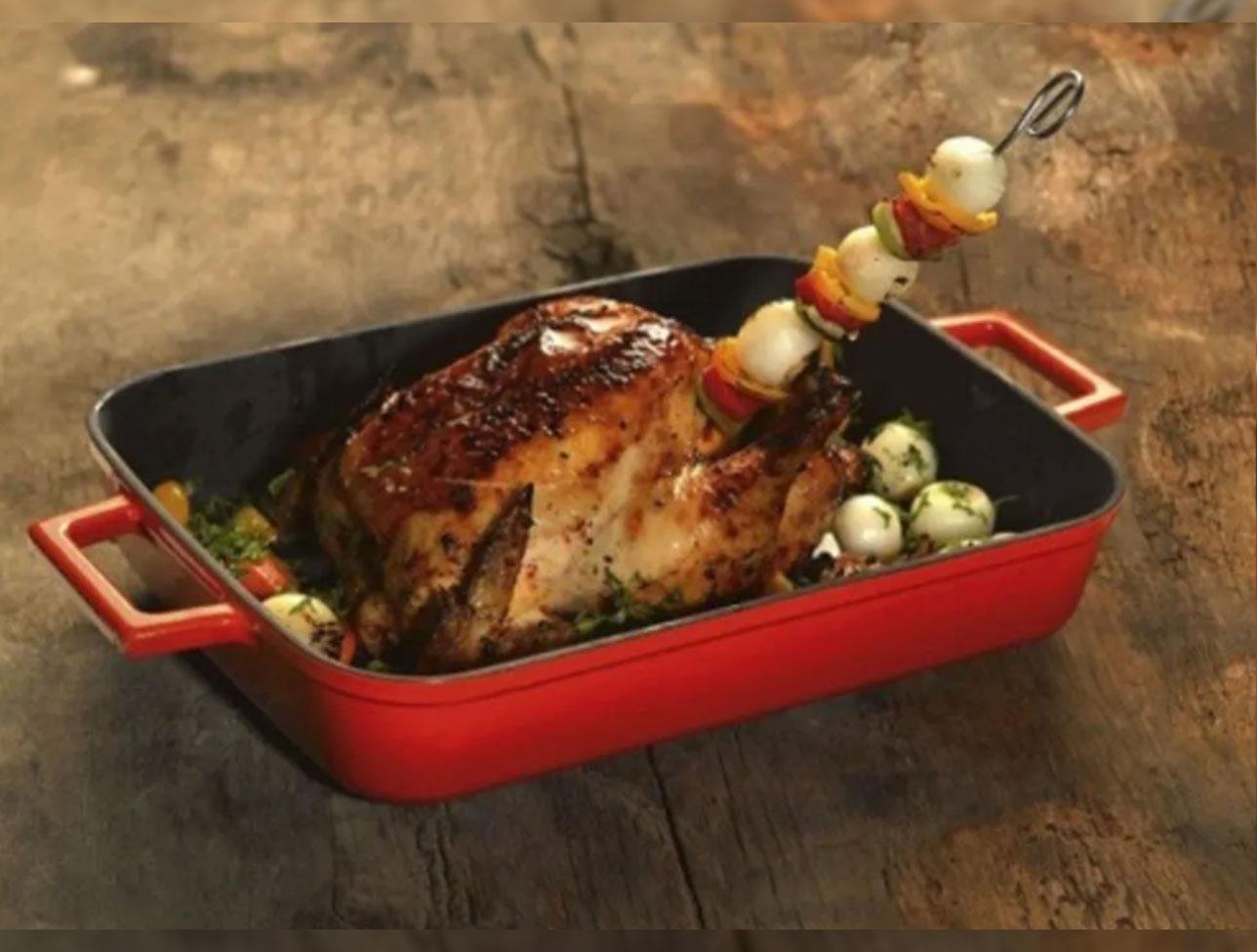 LAVA DİKDÖRTGEN TEPSİ 22*30 KIRMIZI