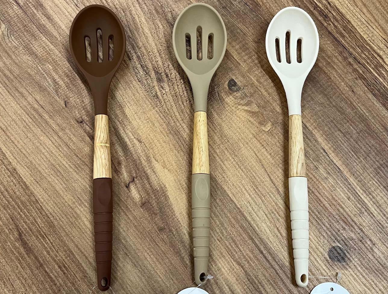 PEROTTİ CHOCKY SİLİKON DELİKLİ KAŞIK 16283