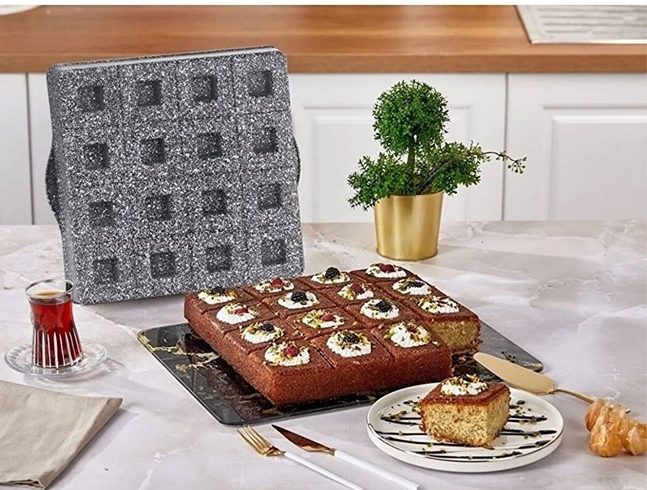 TAÇ 6632 GRAVİTA DÖKÜM BROWNİE KALIBI GRİ/BEYAZ/S