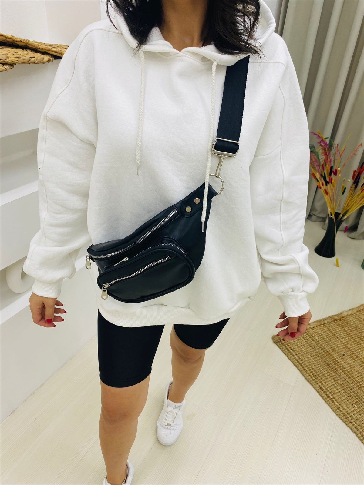 Salaş Kapüşonlu Oversize Sweatshirt-Beyaz