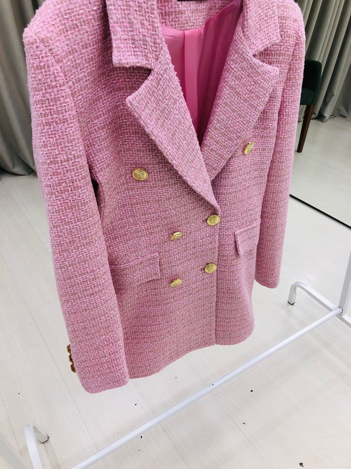 Tüvit Kumaş Kruvaze Yaka Düğmeli Ceket-Pembe