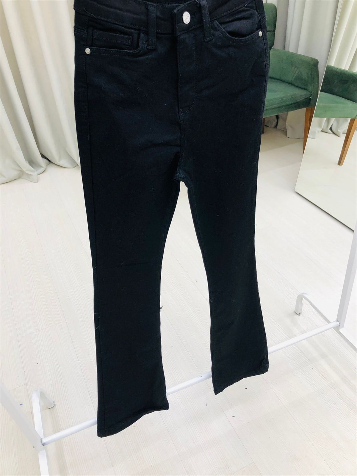Yüksek Bel İspanyol Paça Likralı Denim Pantolon-Siyah