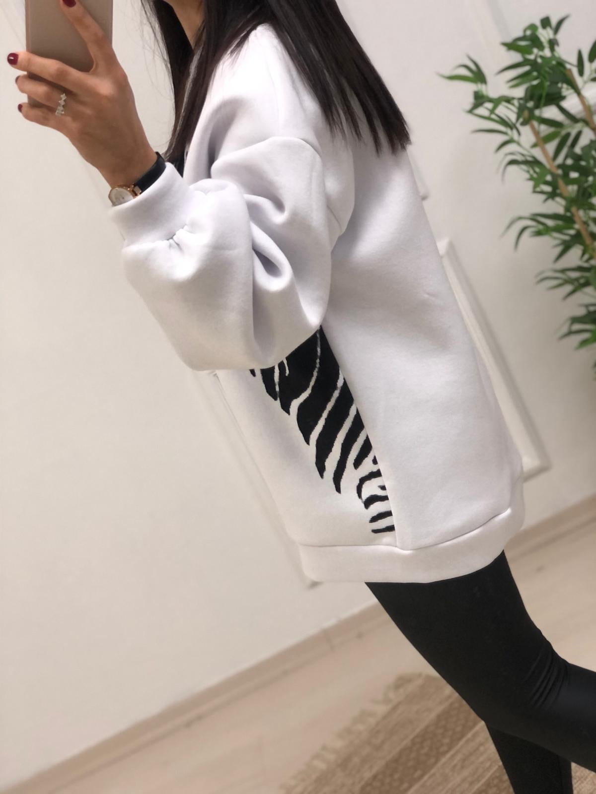 Zebra Desen Sweatshirt-Beyaz