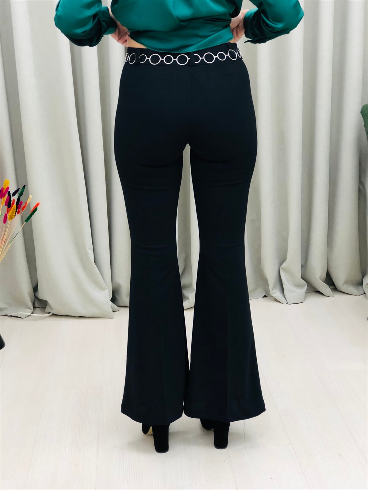 Zincir Kemerli İspanyol Paça Pantolon
