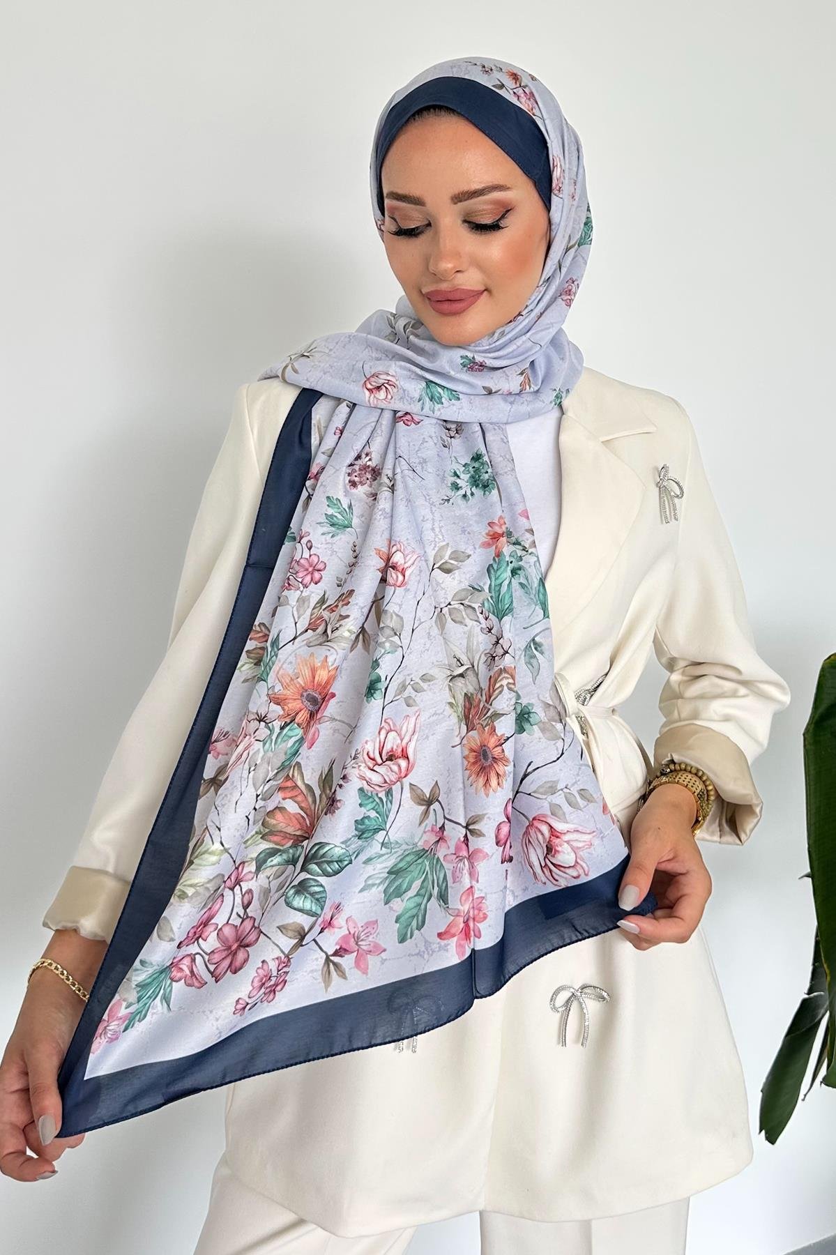  Flowers Çiçek Desenli Lacivert Renk Soft Pamuk Şal
