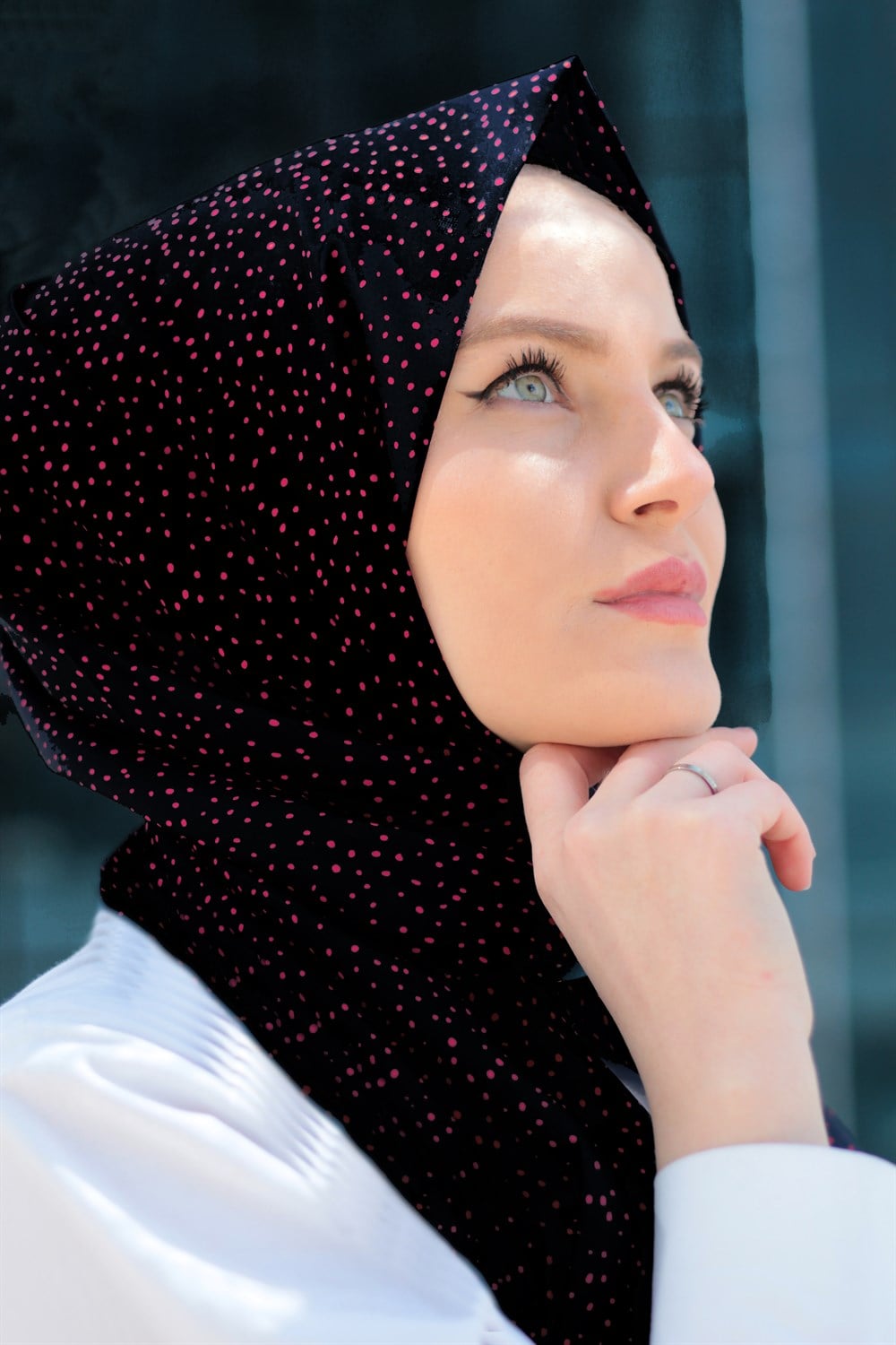 STELLA DAĞINIK PUANTİYELİ DESEN ŞAL Siyah Fuşya