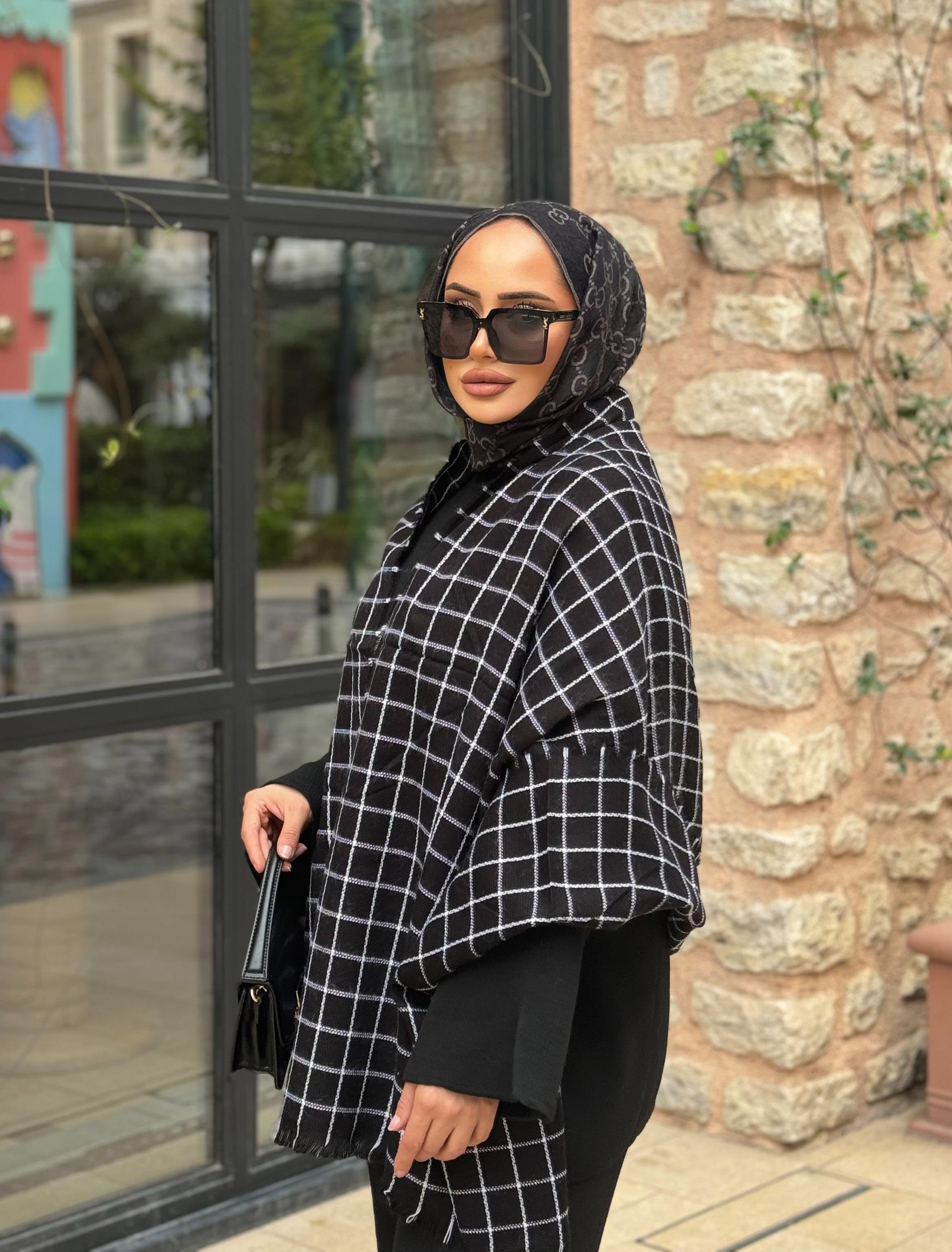Stella Siyah Renk Omuz Şalı