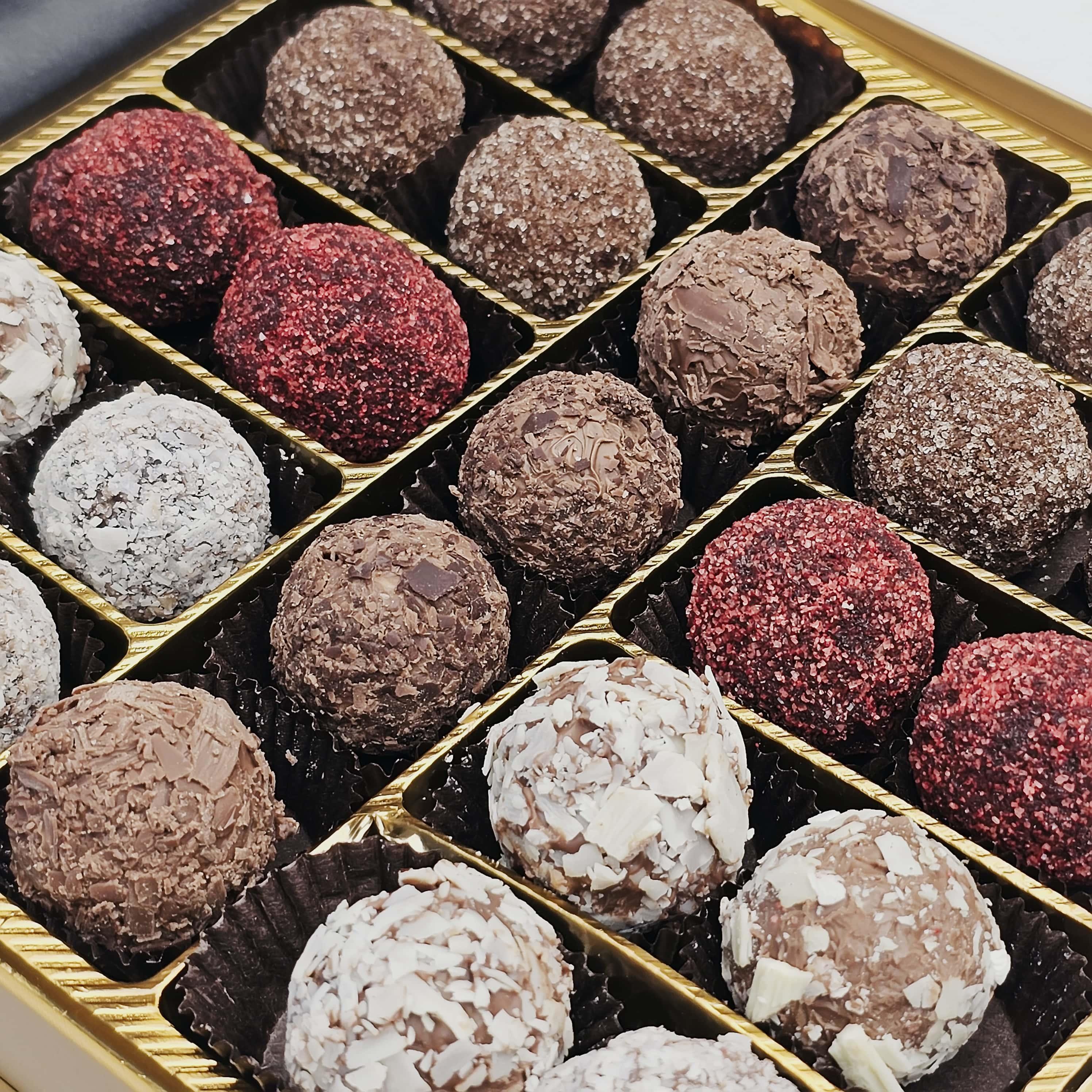 Ankara Hitit Güneşi Karışık Trüf Çikolata 25 Adet